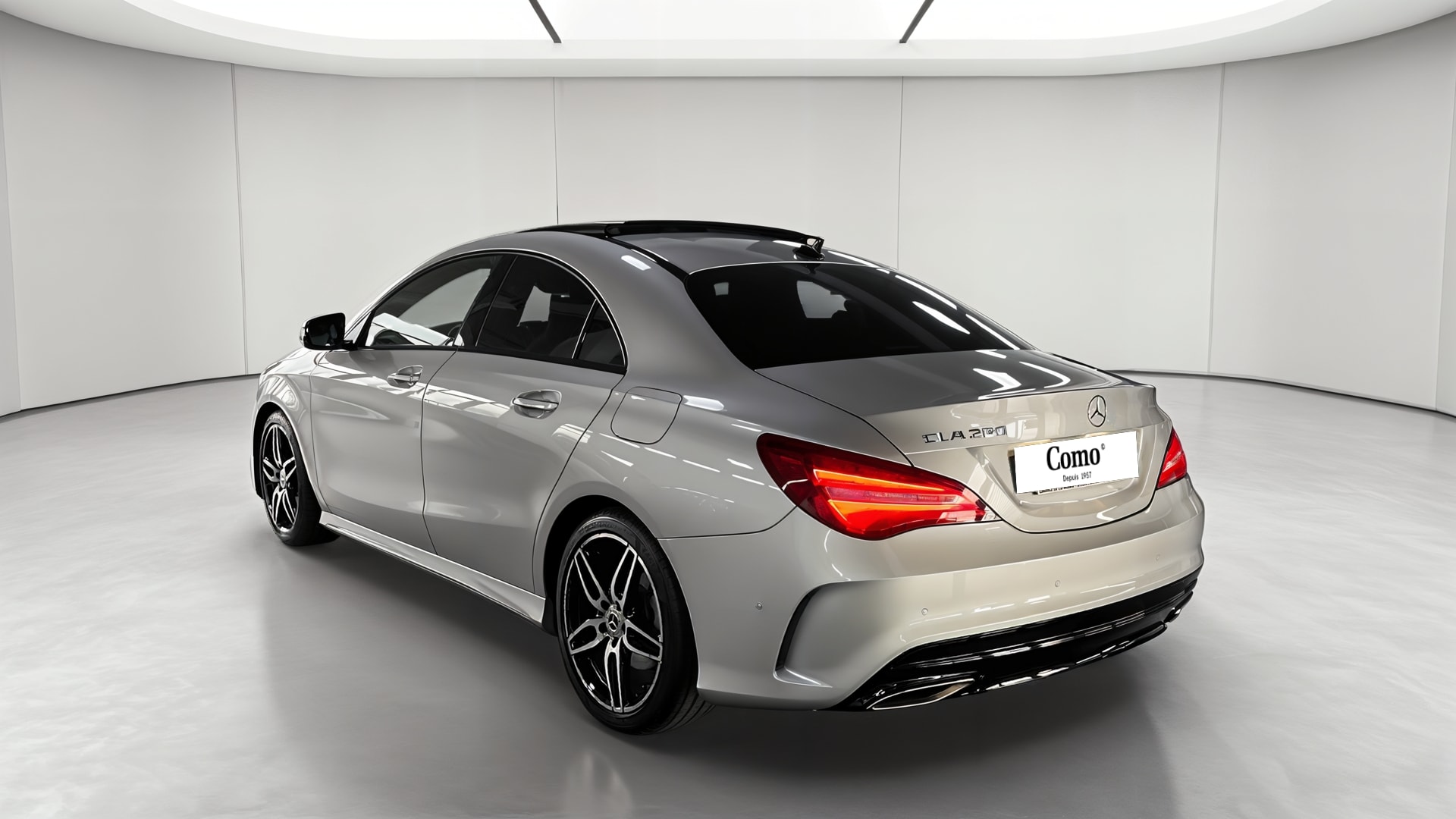 Mercedes-Benz CLA 200 7-G DCT Fascination — 3/4 arrière gauche