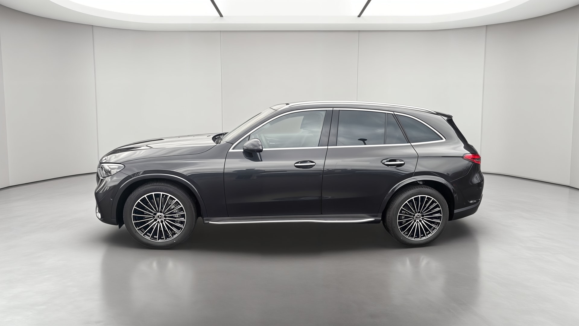Mercedes-Benz GLC 220 d 4Matic AMG Line — Profil gauche