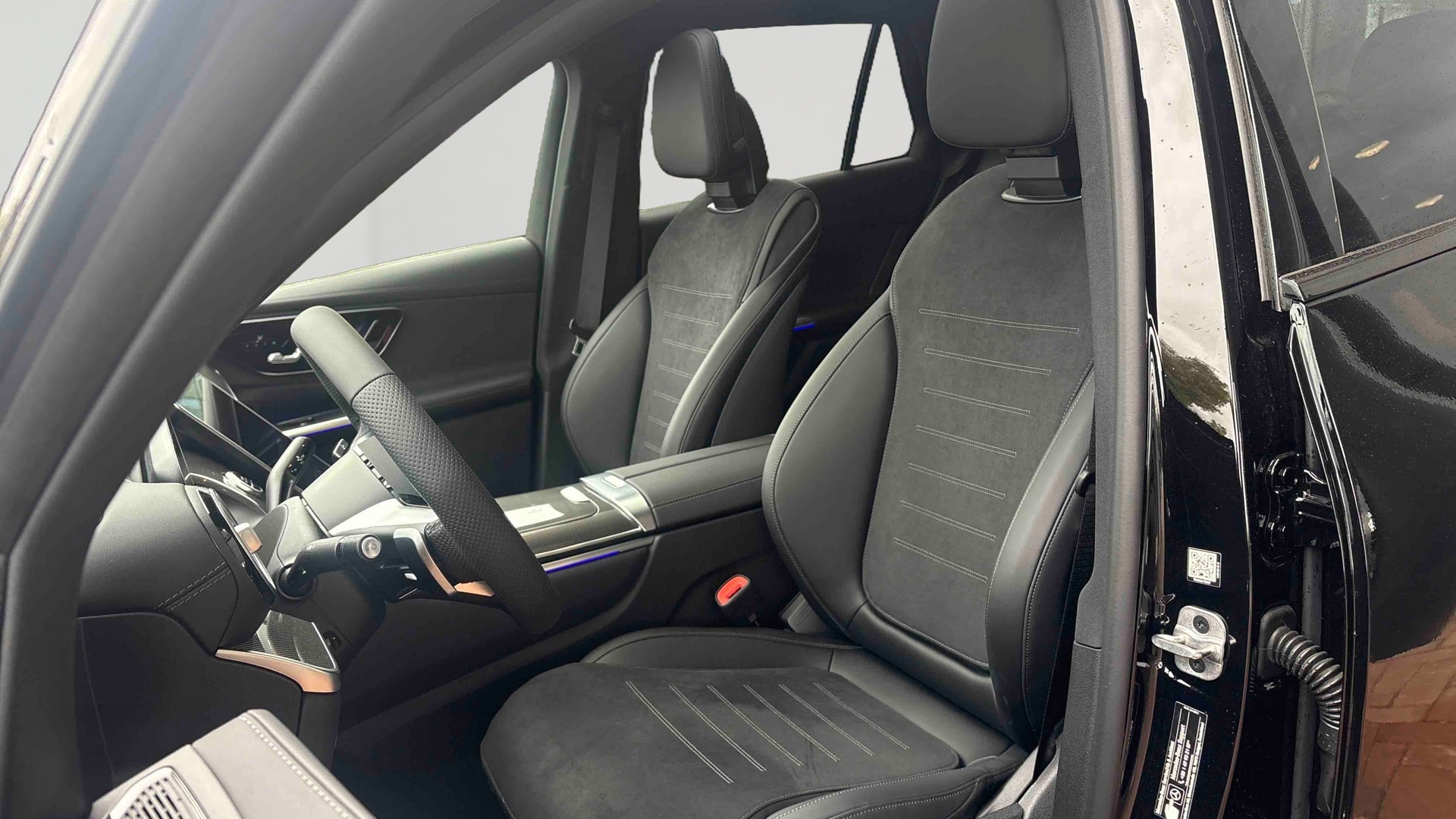 Mercedes-Benz GLC 300 e Hybrid EQ 4Matic AMG Line + — Siège conducteur