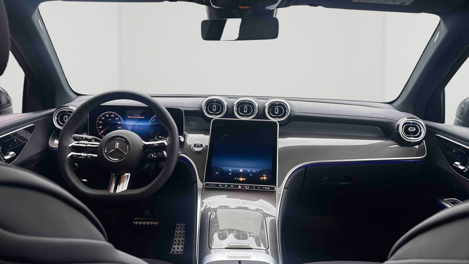Mercedes-Benz GLC 300 e Hybrid EQ 4Matic AMG Line + — Planche de bord