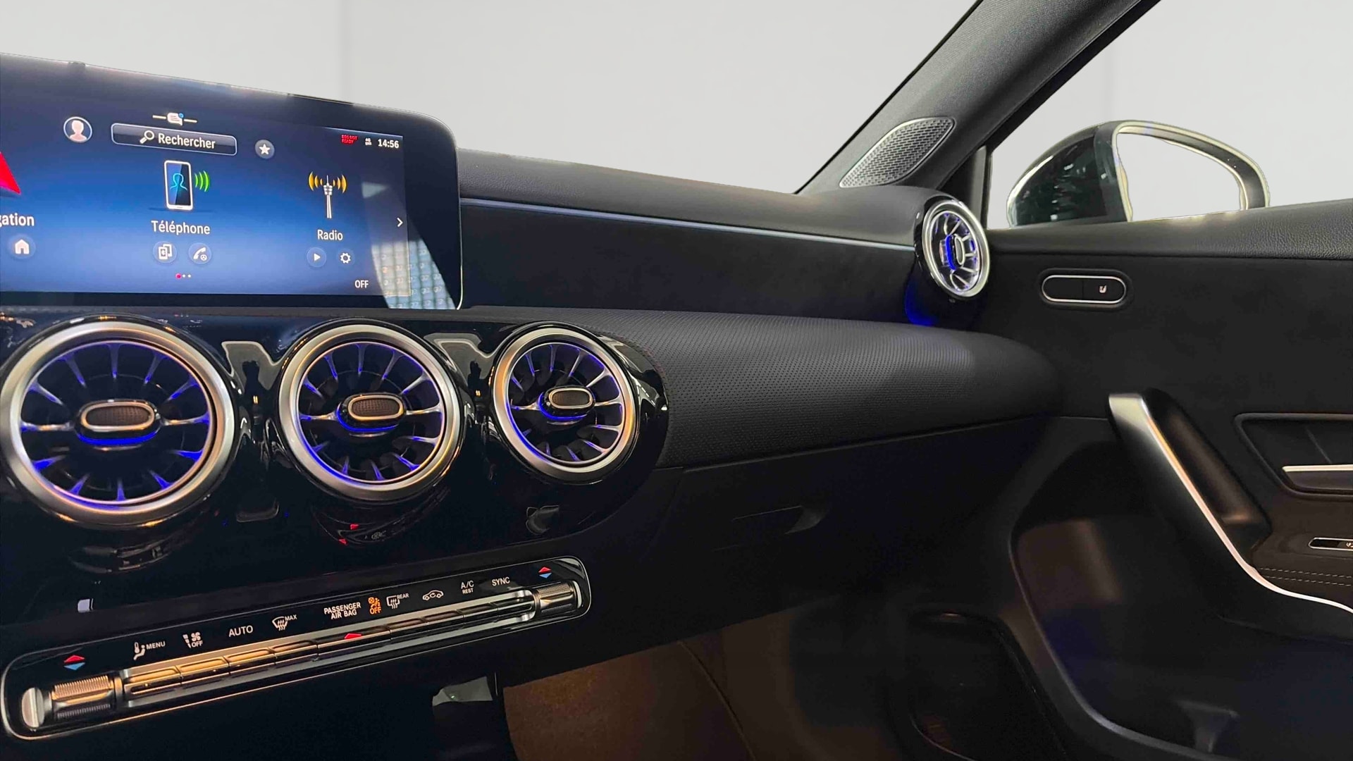 Mercedes-Benz Classe A 200 d AMG Line — photo 18