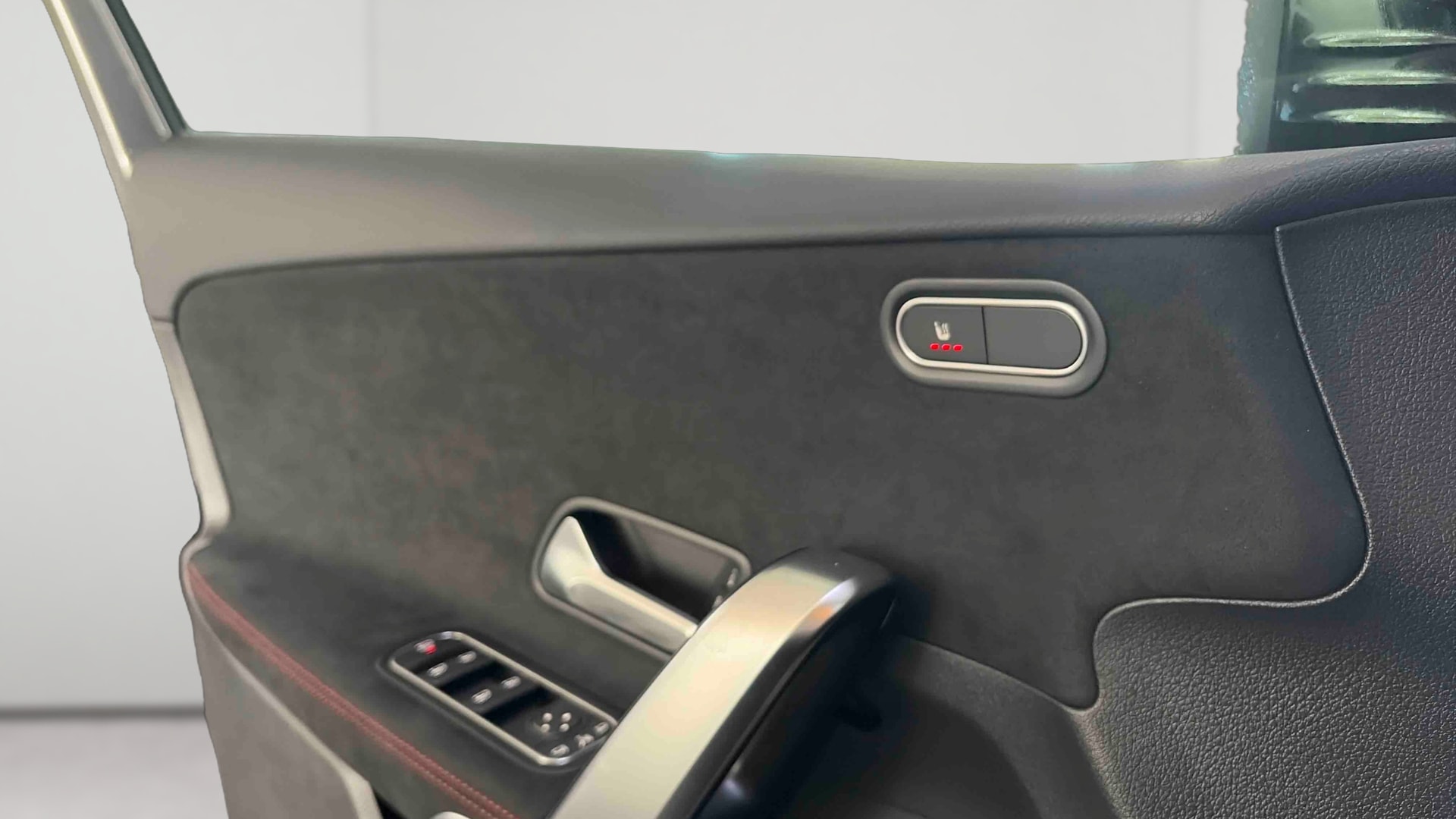 Mercedes-Benz Classe A 200 d AMG Line — photo 16