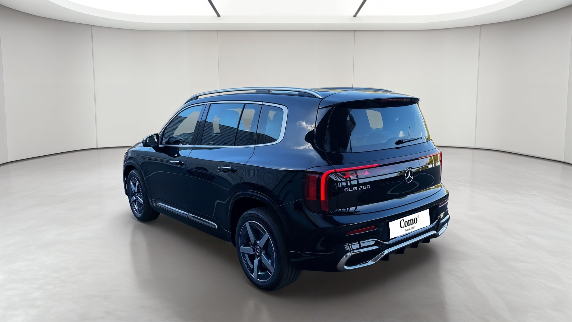 Mercedes-Benz GLB 200 electrique AMG Line — 3/4 arrière gauche