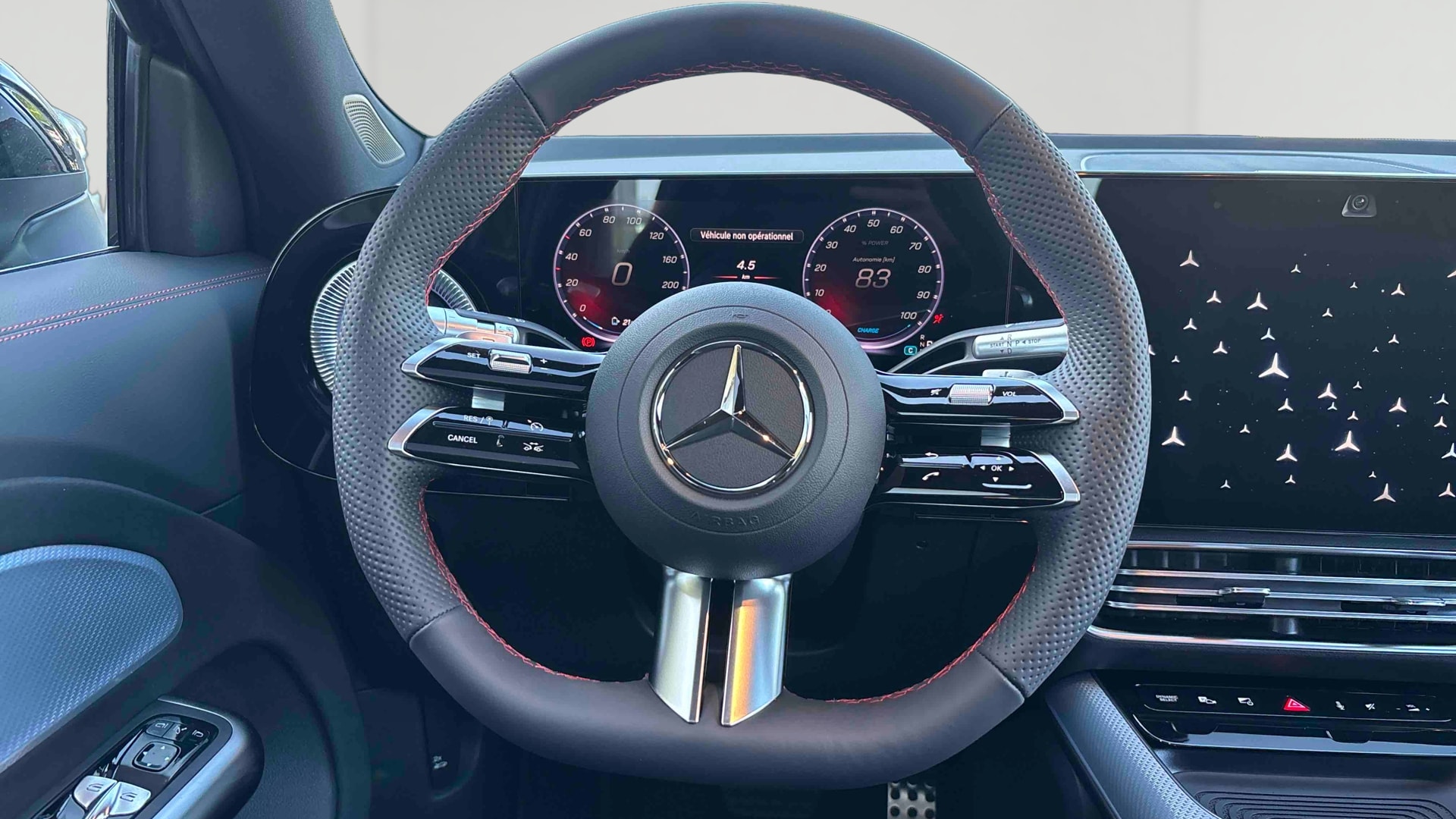 Mercedes-Benz GLB 200 electrique AMG Line — Poste de pilotage