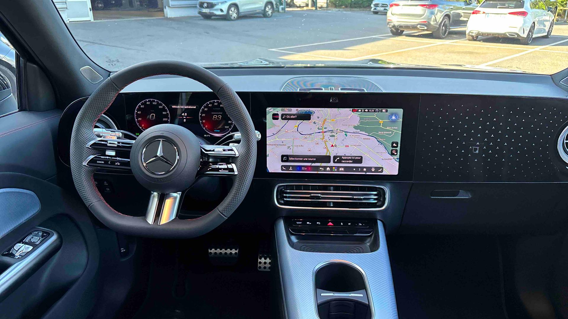 Mercedes-Benz GLB 200 electrique AMG Line — Planche de bord