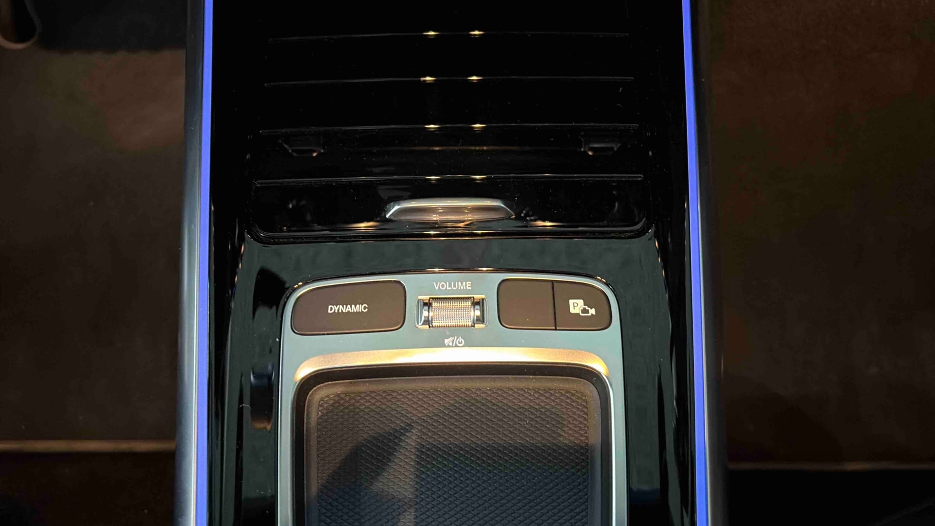 Mercedes-Benz Classe B 180 7G-DCT AMG Line — photo 17