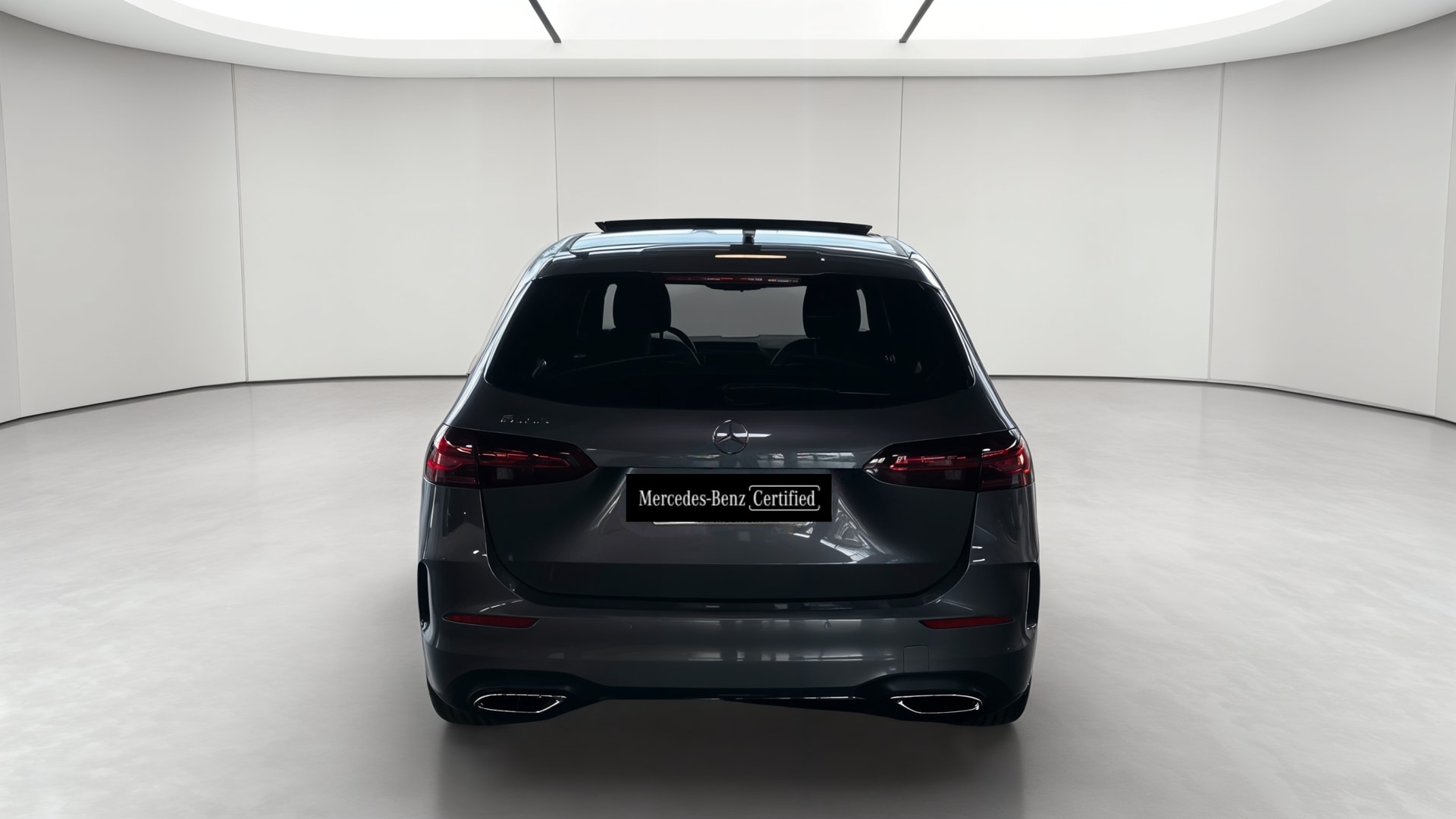 Mercedes-Benz Classe B 180 7G-DCT AMG Line — Face arrière