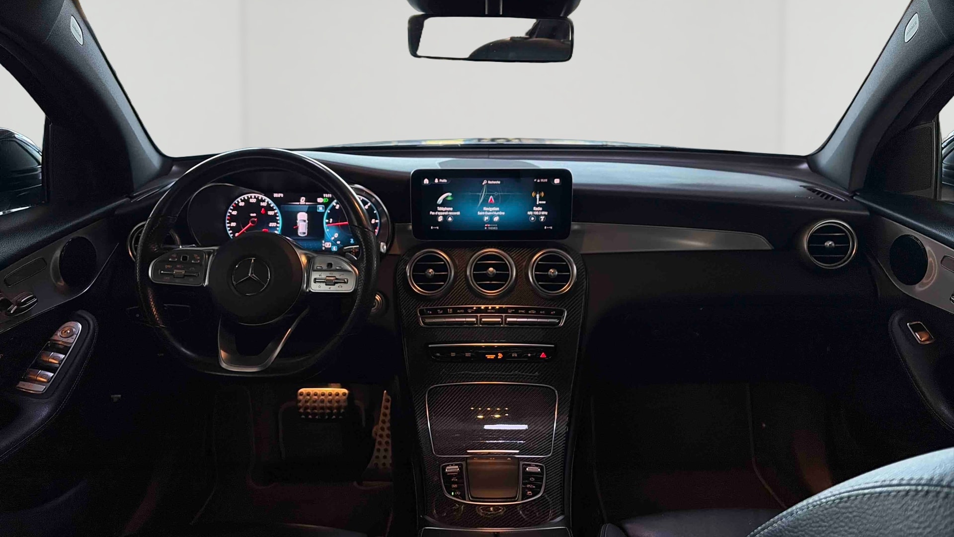 Mercedes-Benz GLC Coupé 220 d 9G-Tronic 4Matic Launch Edition AMG Line — Planche de bord