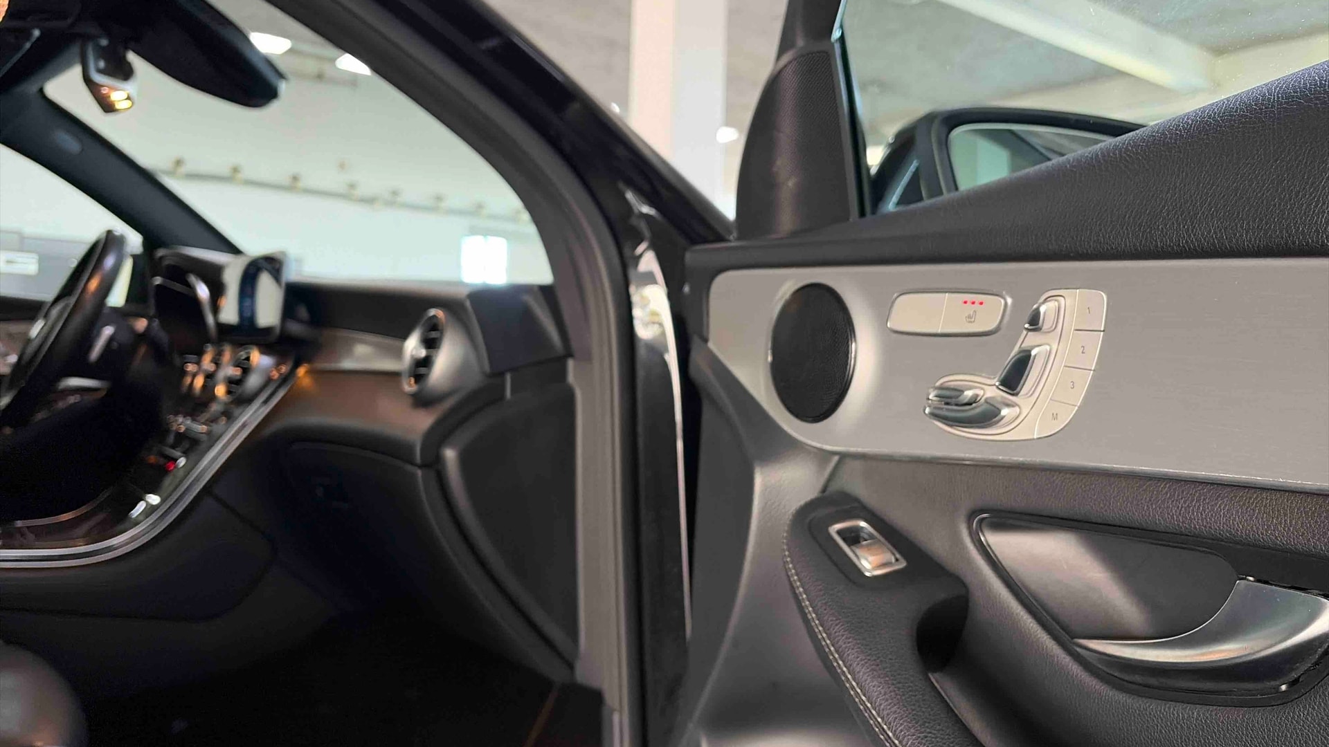 Mercedes-Benz GLC Coupé 220 d 9G-Tronic 4Matic Launch Edition AMG Line — photo 20