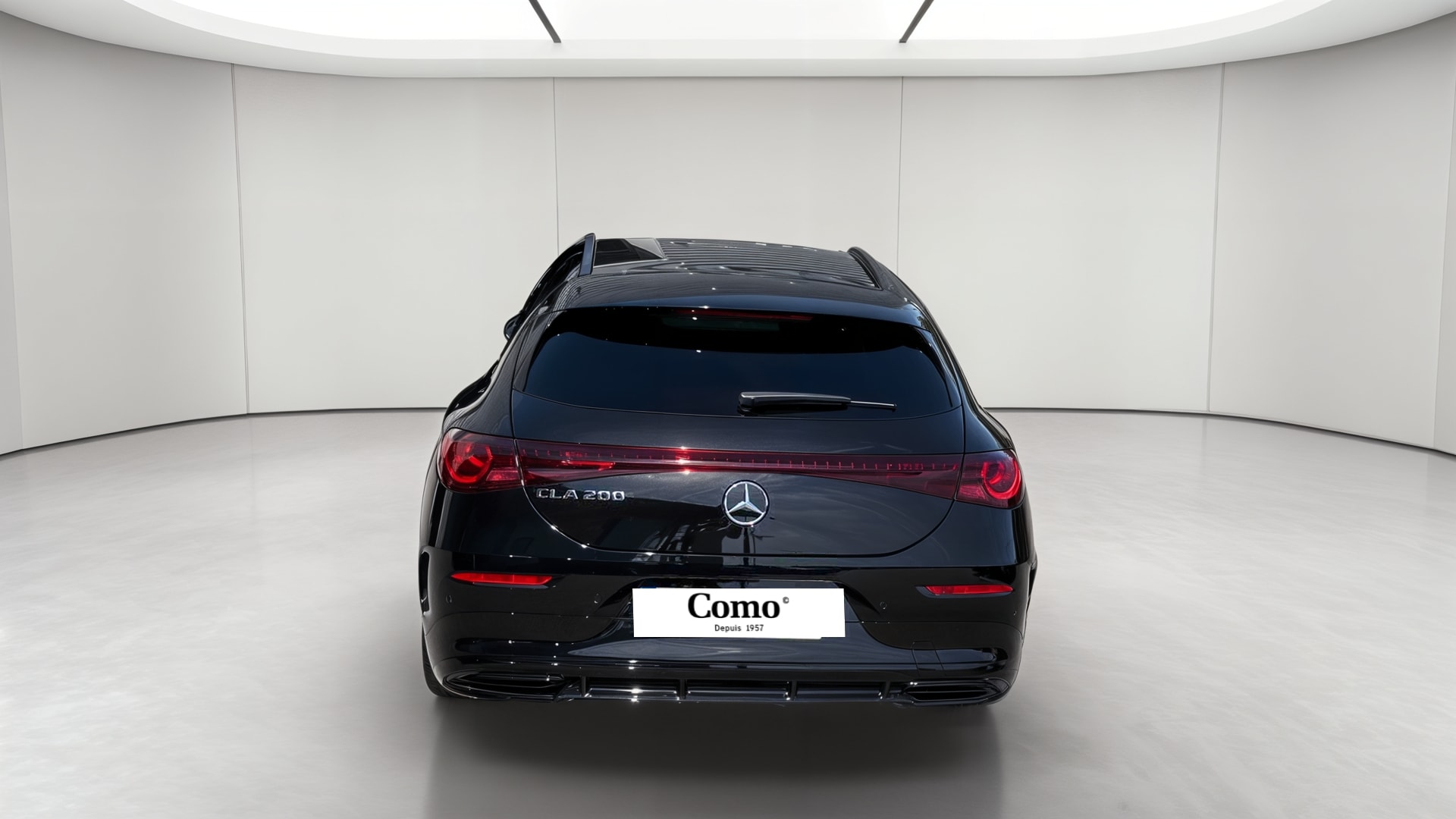 Mercedes-Benz CLA Shooting Brake 200 AMG Line — Face arrière