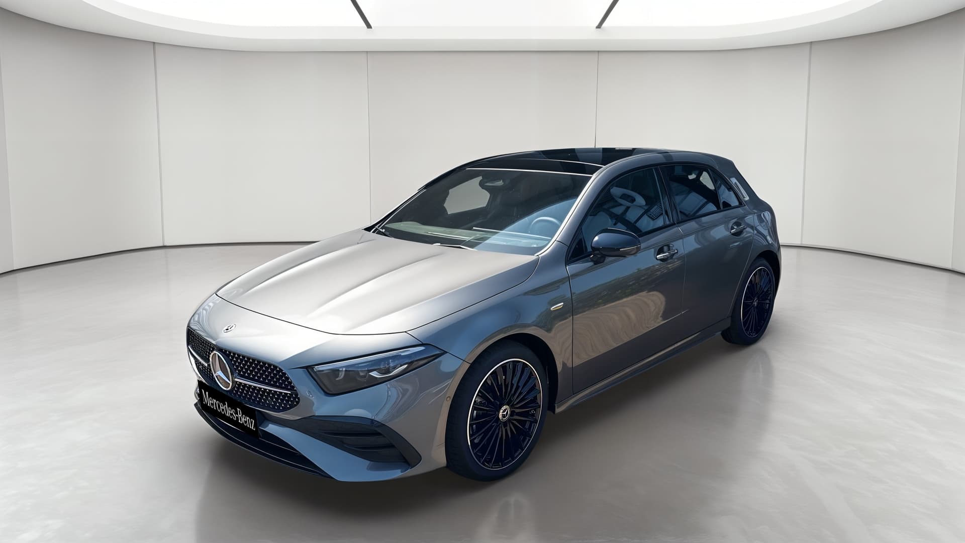 Mercedes-Benz Classe A 250 e Hybrid EQ Star Edition — 3/4 avant gauche