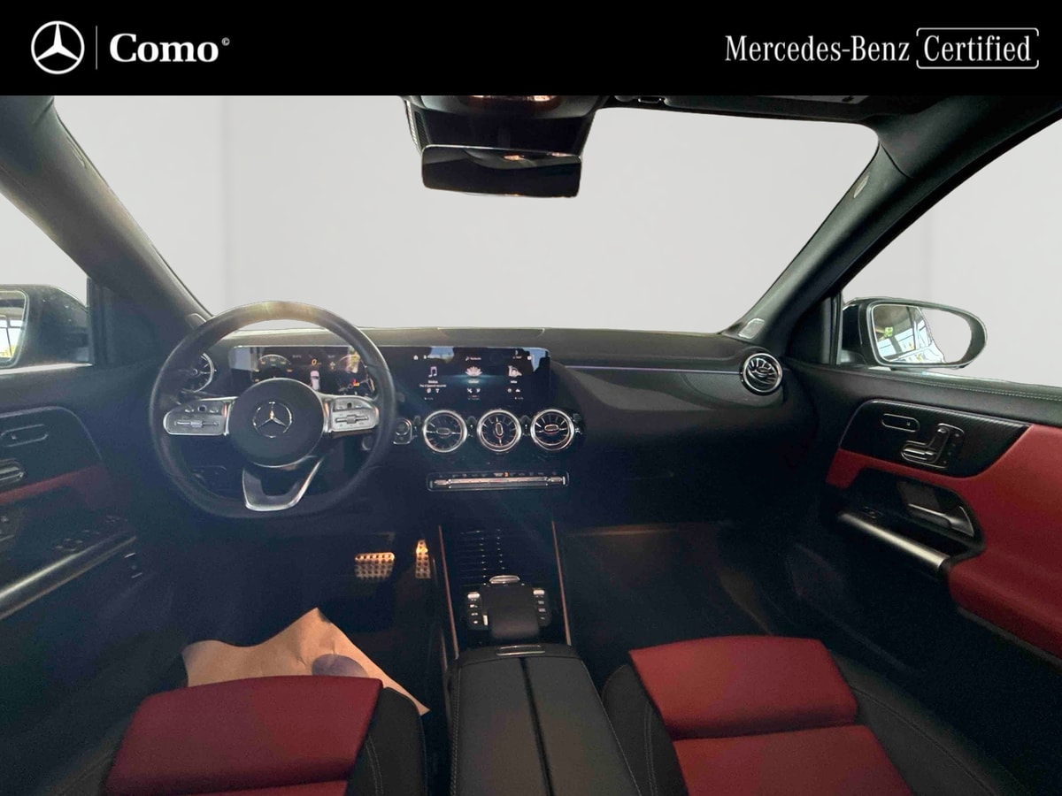 Mercedes-Benz GLA 220 d 8G-DCT 4Matic AMG Line — Planche de bord