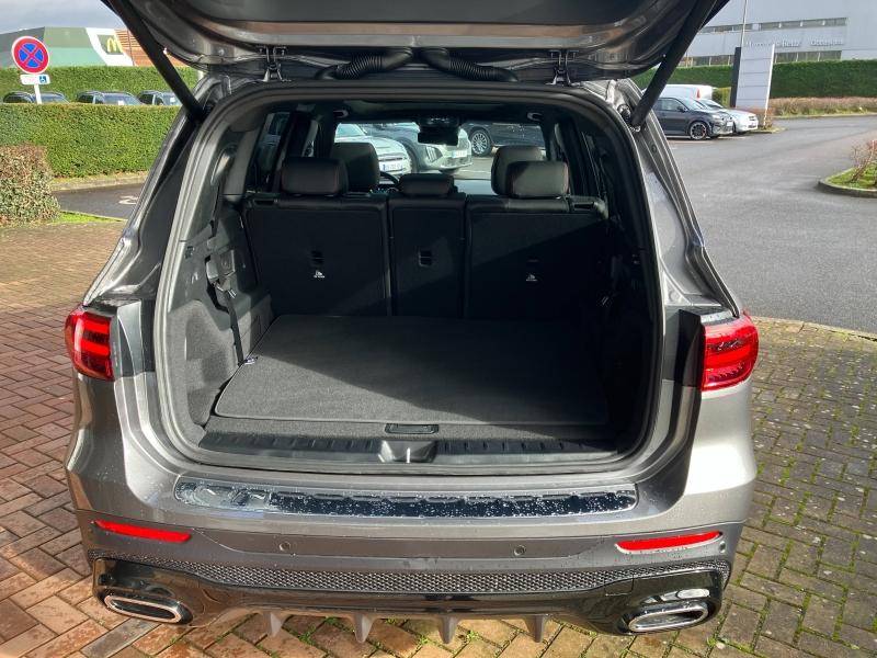 Mercedes-Benz GLB 200 d 8G-DCT AMG Line — photo 11