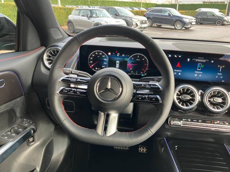 Mercedes-Benz GLB 200 d 8G-DCT AMG Line — photo 17