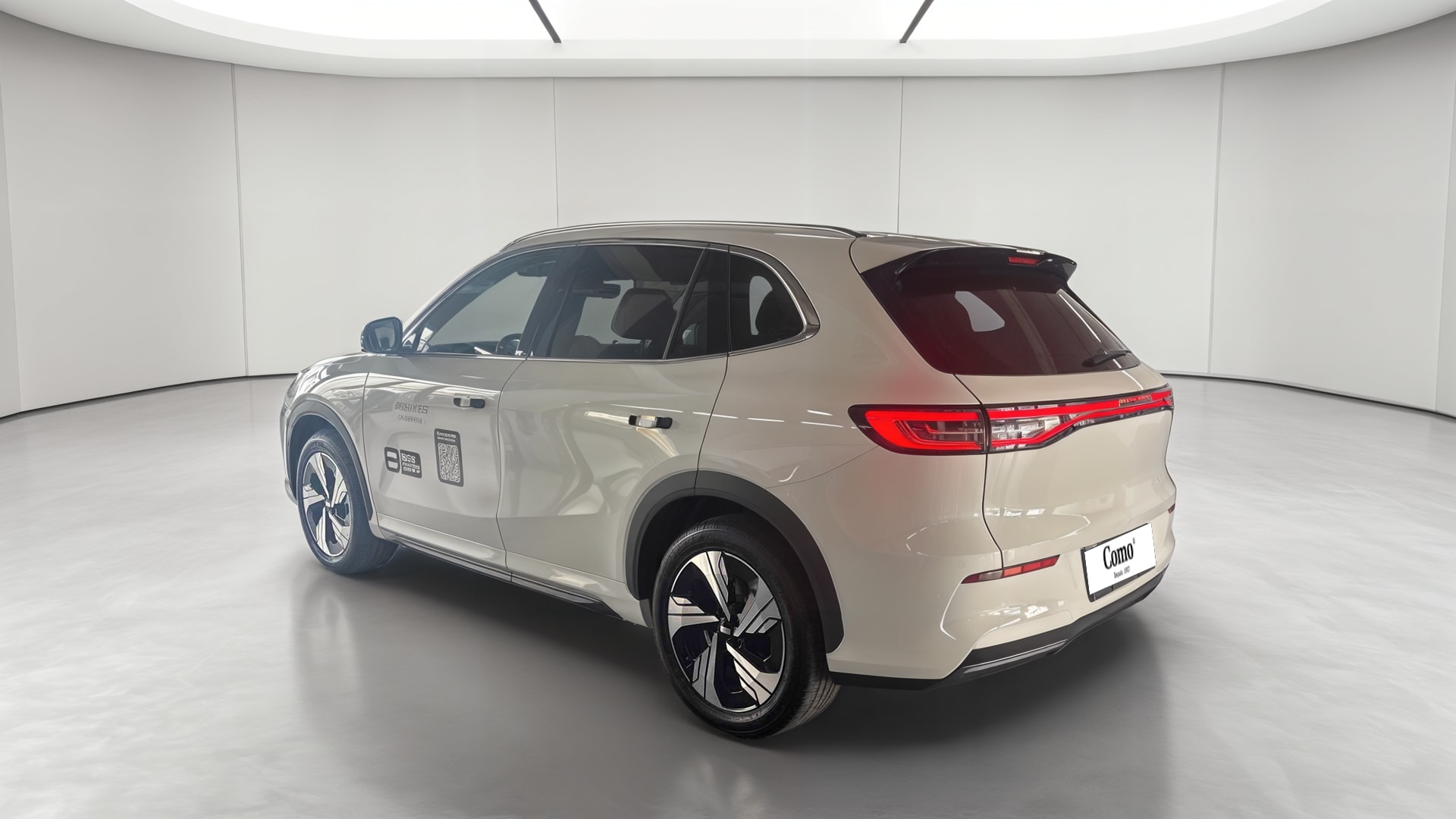 Geely E5 Max+ — 3/4 arrière gauche
