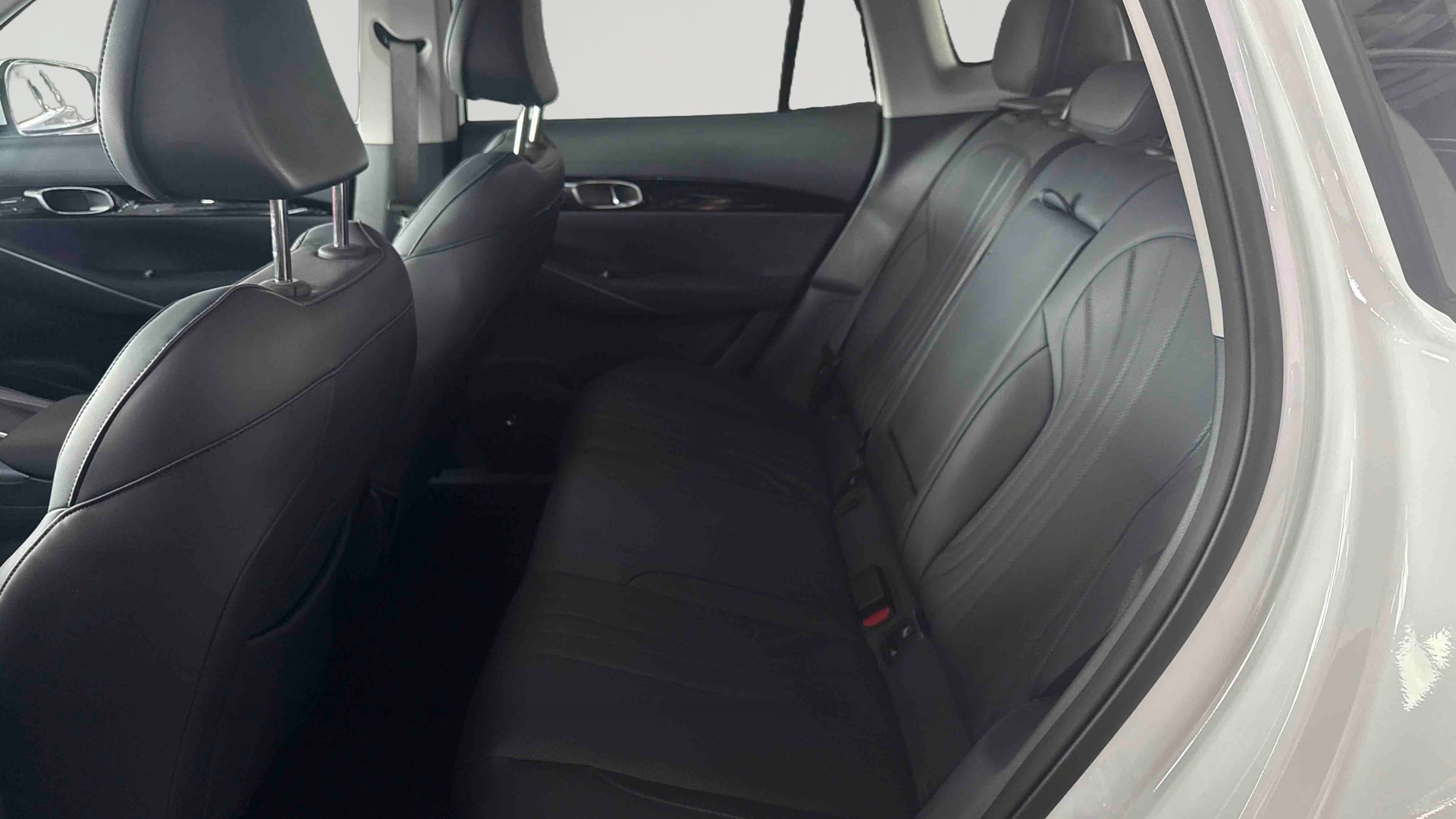 Geely E5 Max+ — Siège arrière gauche