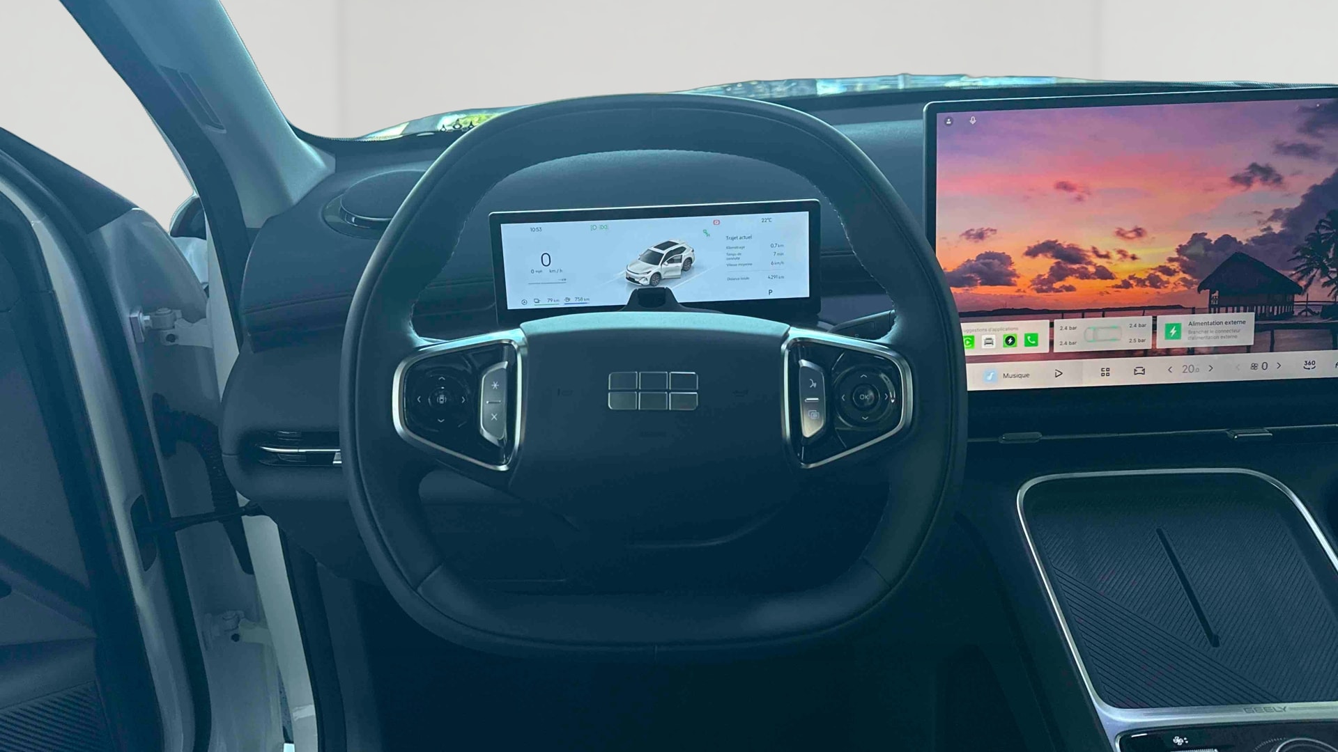 Geely Starray EM-i Pro — Poste de pilotage