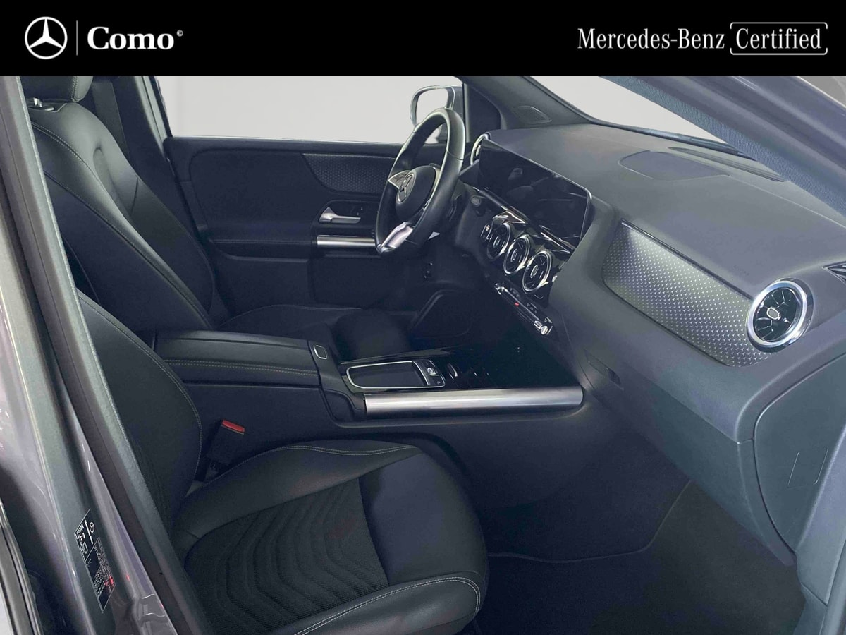 Mercedes-Benz Classe B 180 7G-DCT Business Line — Planche de bord