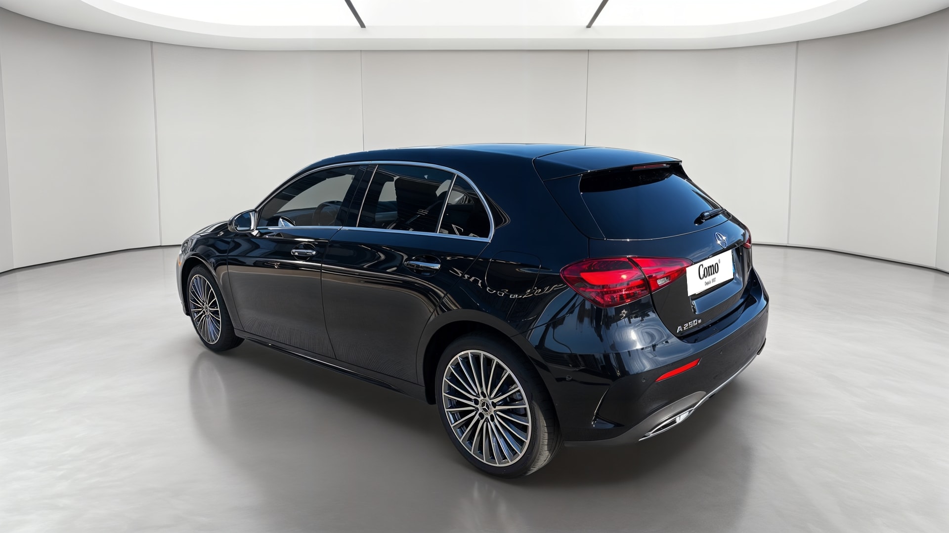 Mercedes-Benz Classe A 250 e Hybrid EQ AMG Line — 3/4 arrière gauche