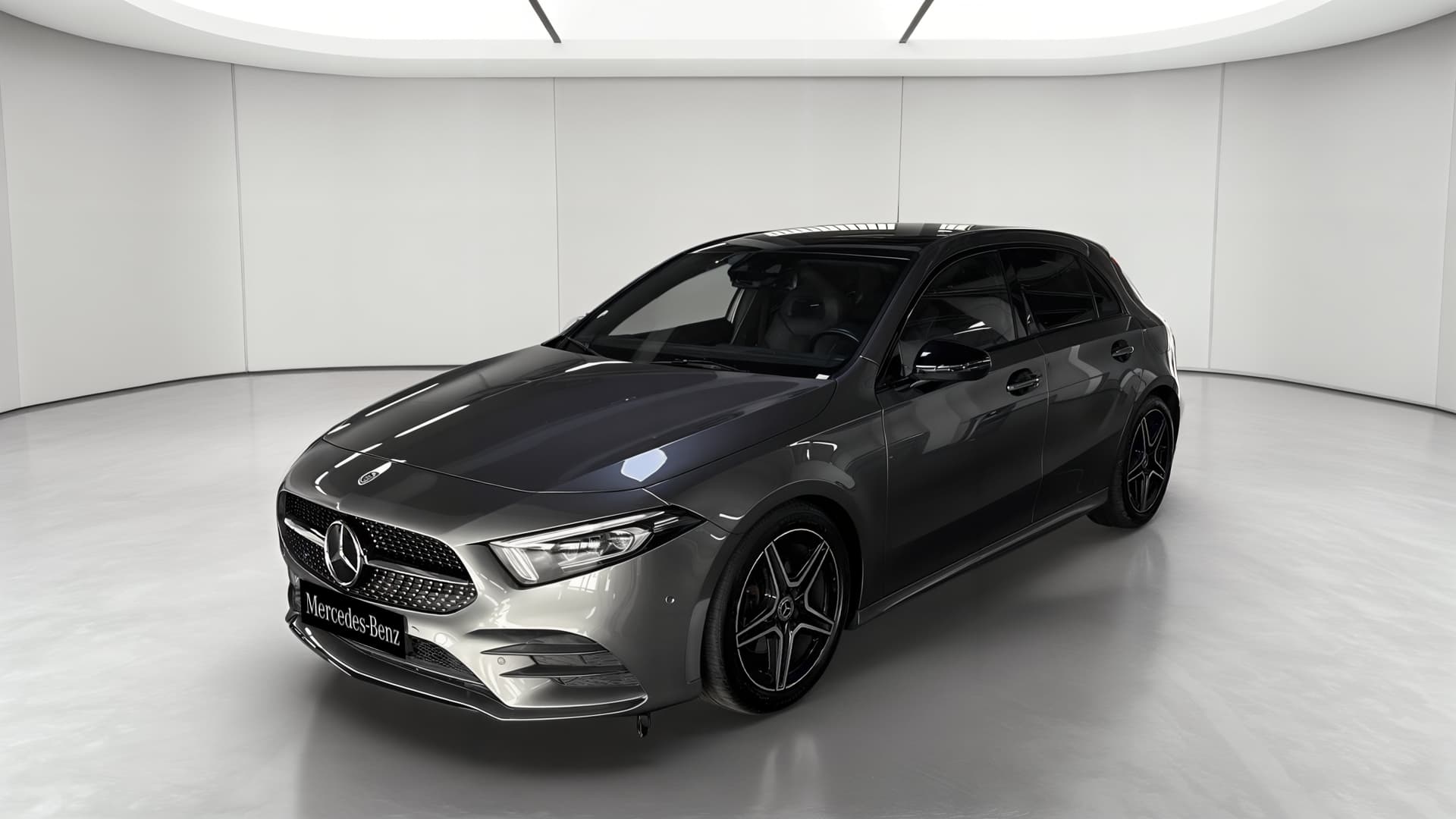 Mercedes-Benz Classe A 200 d 8G-DCT AMG Line — 3/4 avant gauche