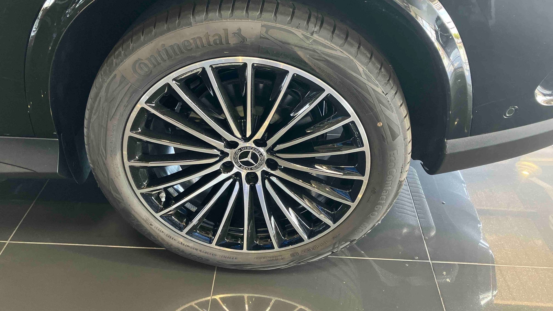 Mercedes-Benz GLC 200 d 4Matic AMG Line — photo 19