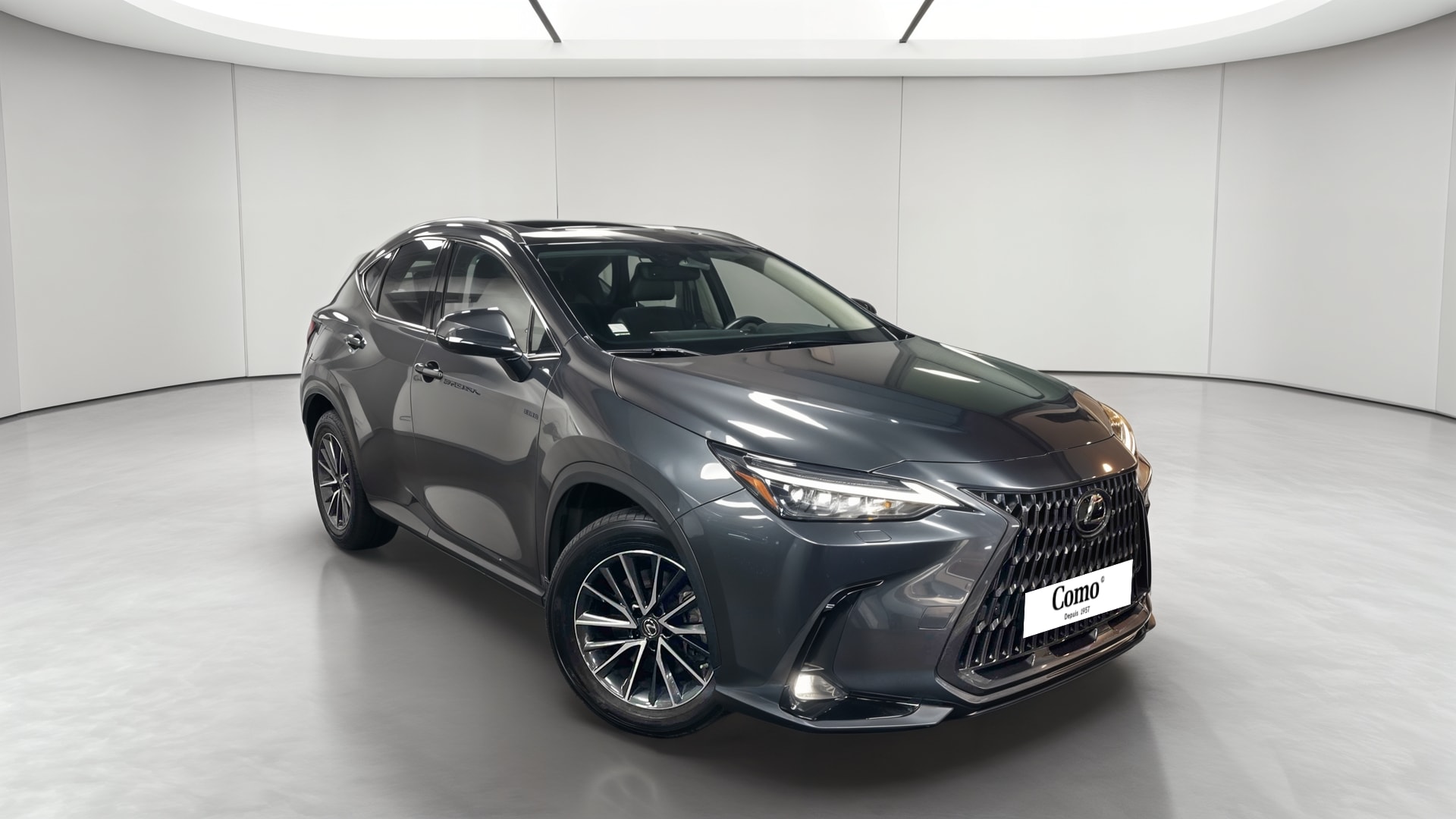 Lexus NX 450h+ 4WD Hybride Rechargeable Luxe — 3/4 avant droit