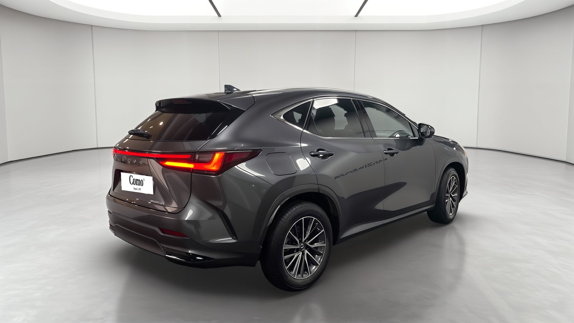 Lexus NX 450h+ 4WD Hybride Rechargeable Luxe — 3/4 arrière droit