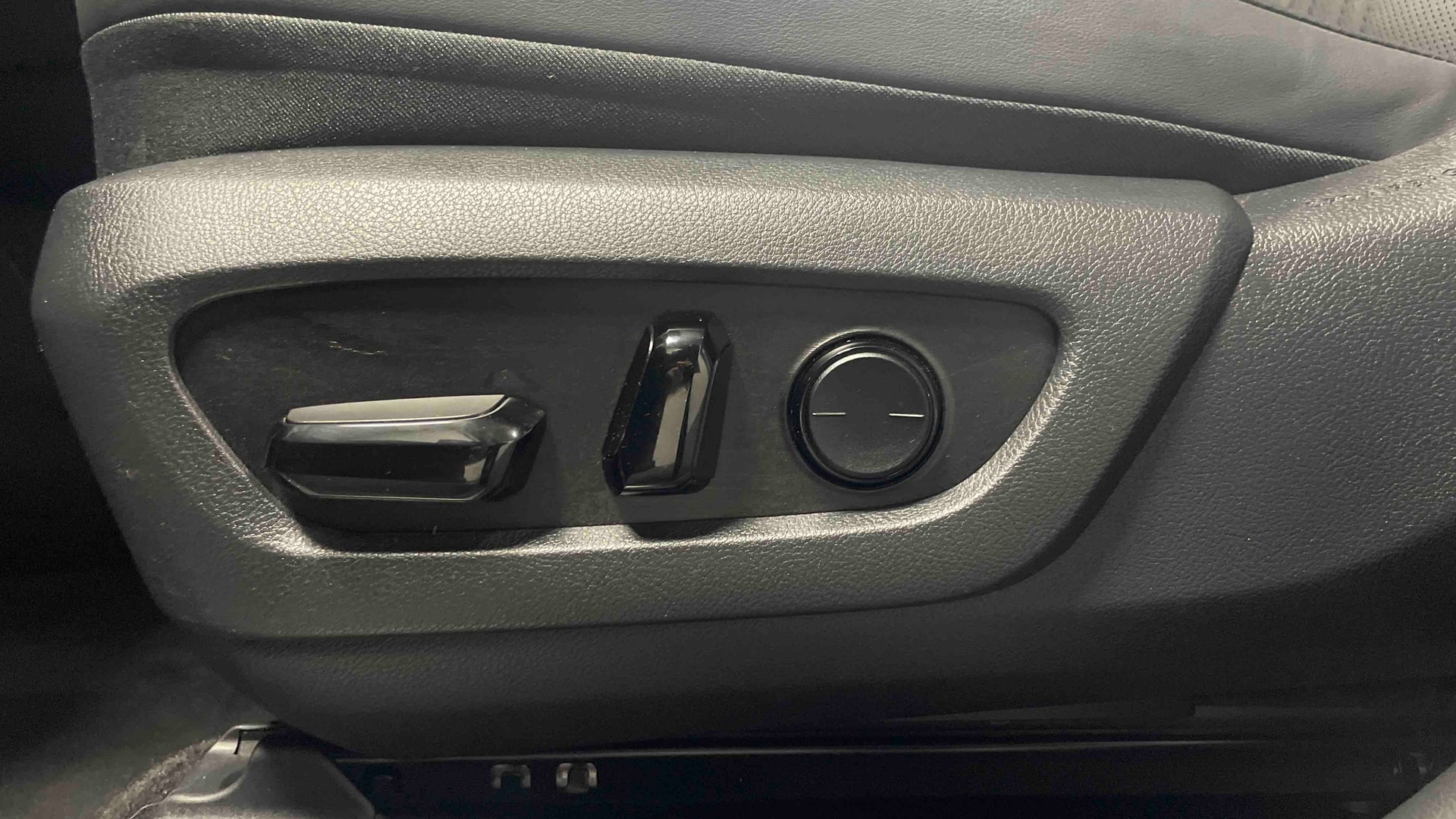 Lexus NX 450h+ 4WD Hybride Rechargeable Luxe — photo 36