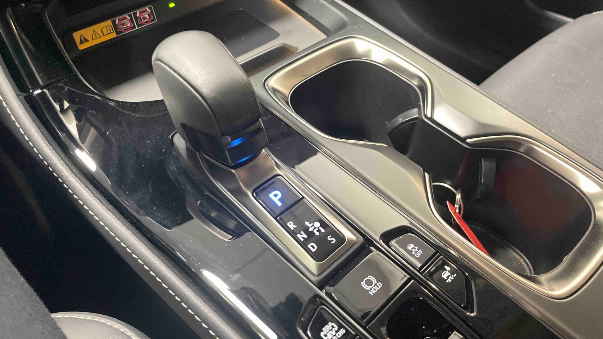 Lexus NX 450h+ 4WD Hybride Rechargeable Luxe — photo 22