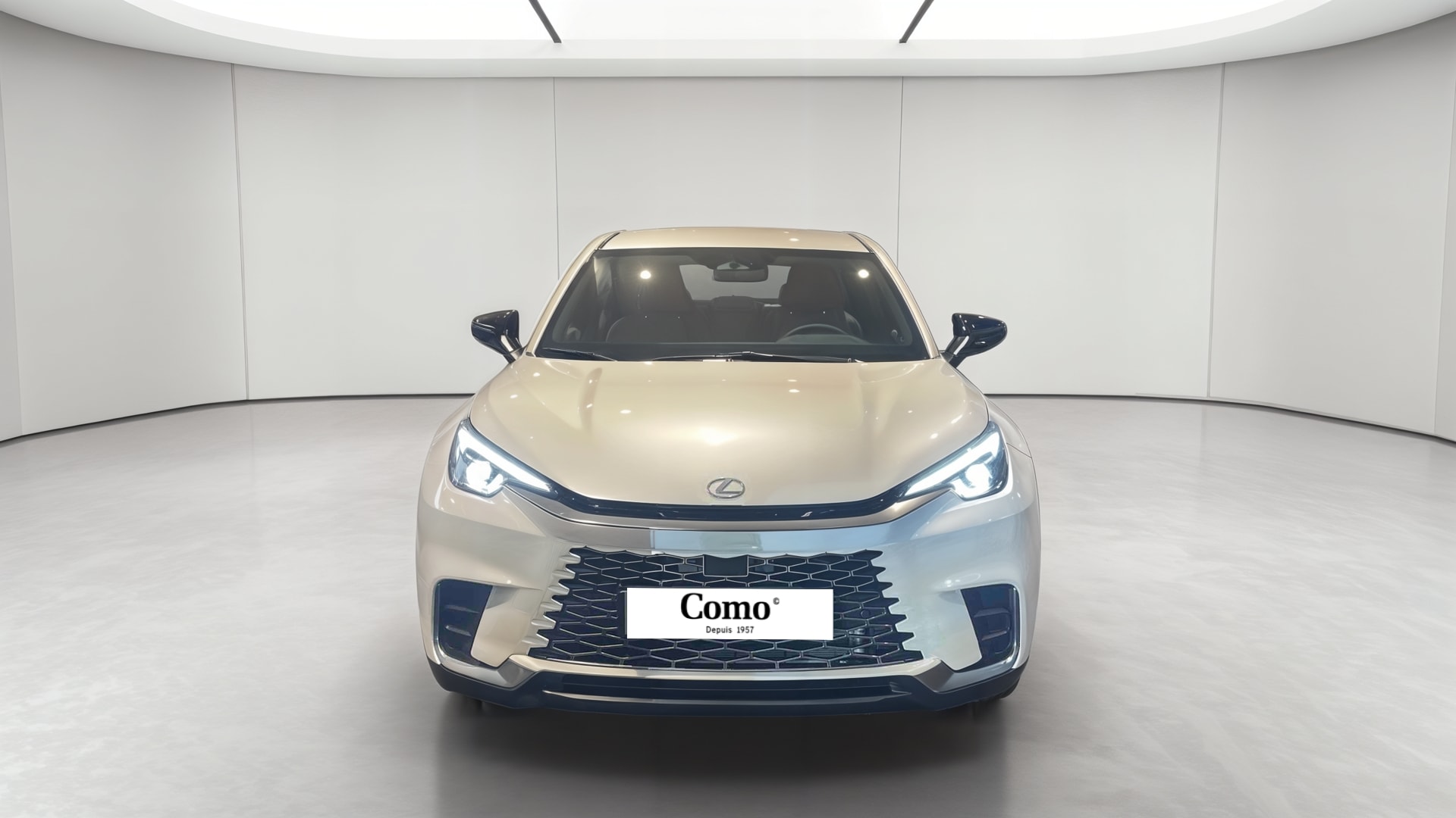 Lexus LBX 2WD Elegant — Face avant