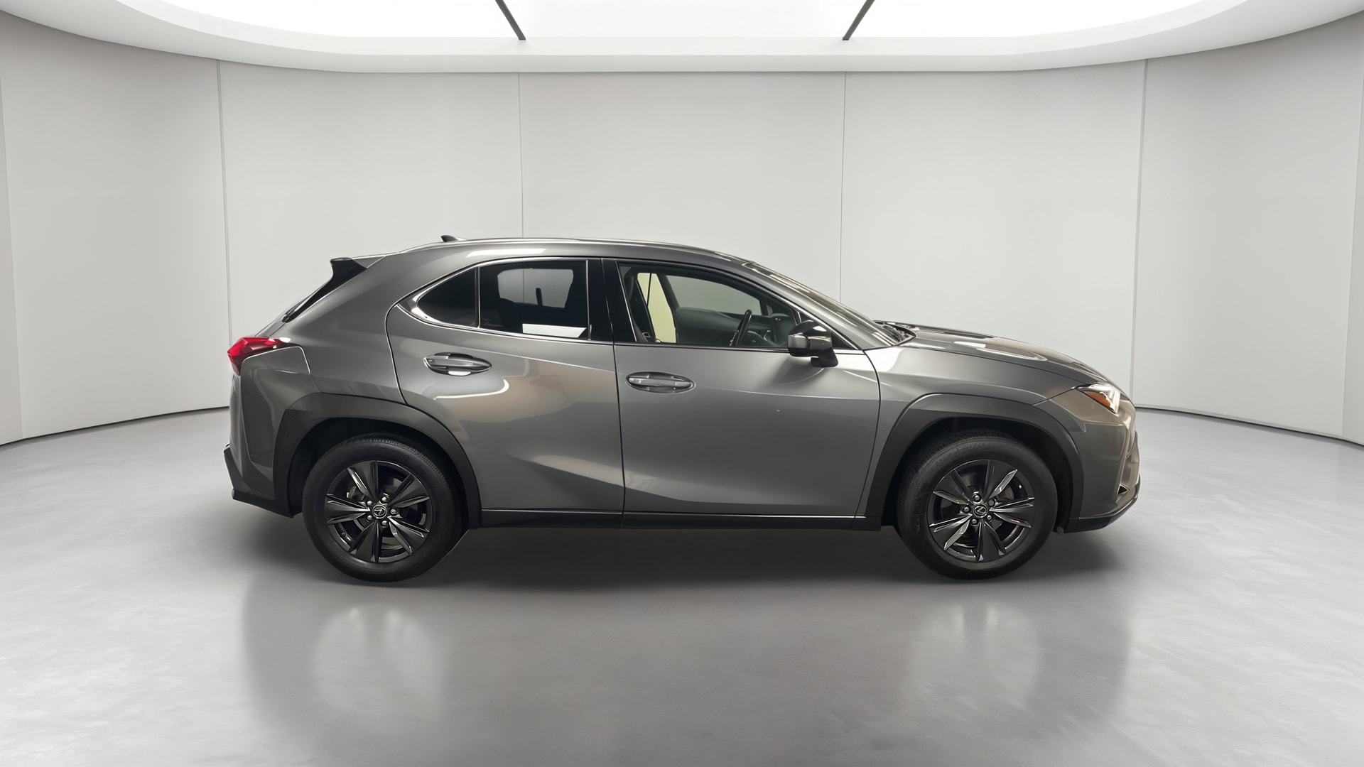 Lexus UX 250h 2WD Luxe — Profil droit