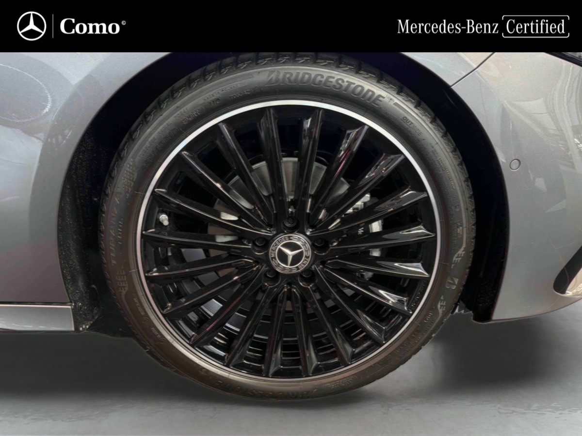 Mercedes-Benz Classe A 200 d AMG Line — Pneu avant gauche