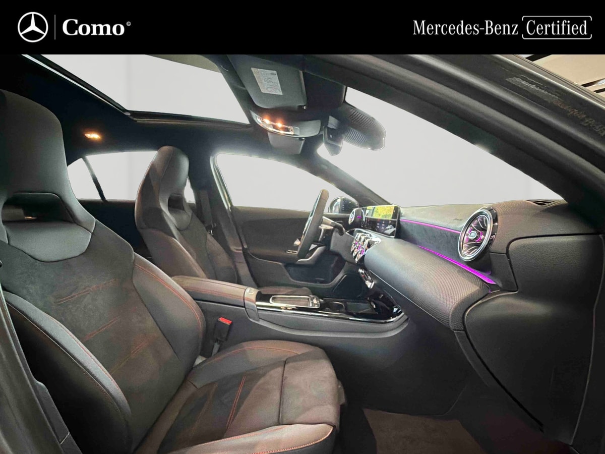 Mercedes-Benz Classe A 200 d AMG Line — Poste de pilotage