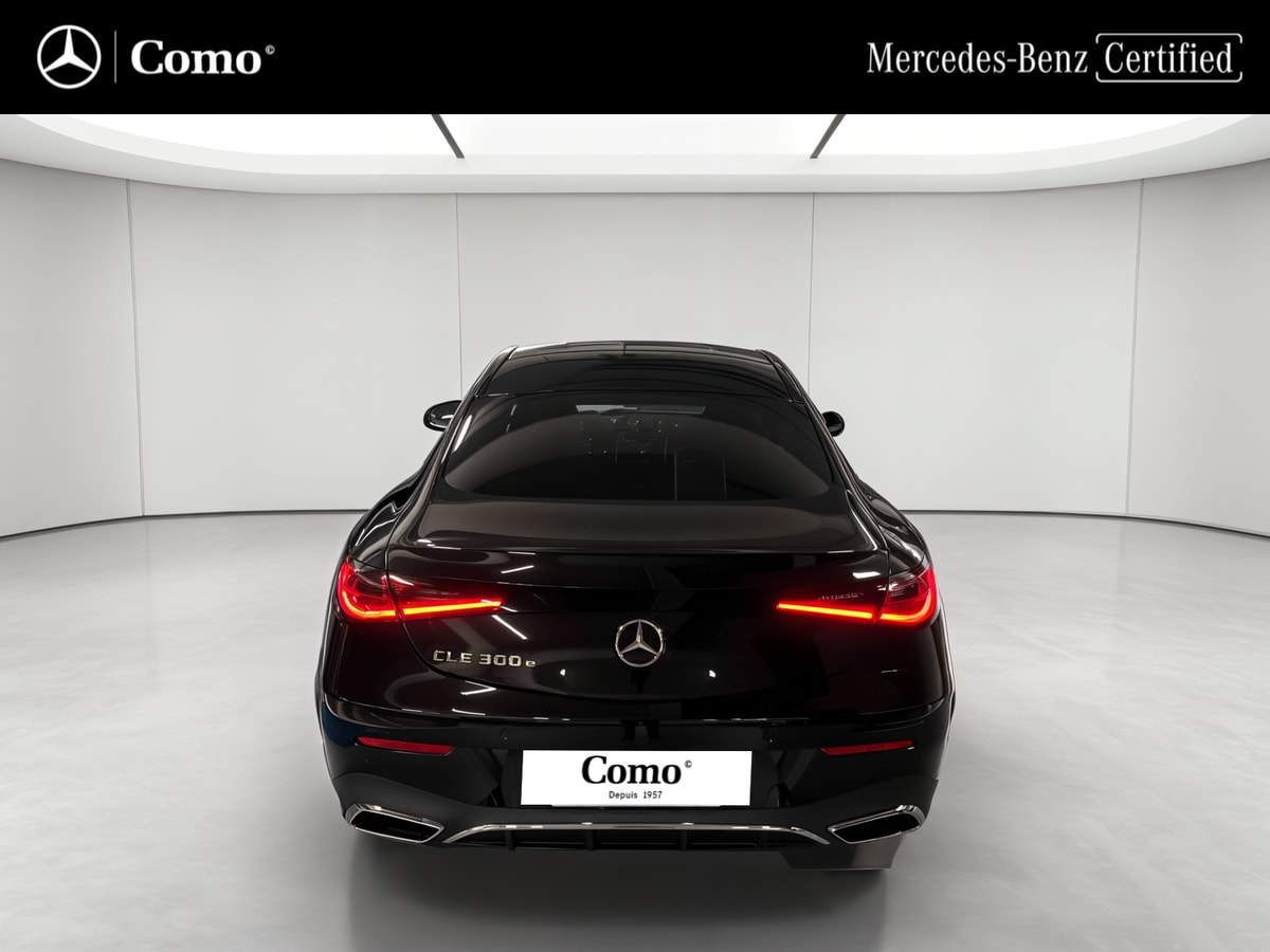 Mercedes-Benz CLE Coupé 300 e Hybrid EQ 9G-Tronic AMG Line — Face arrière