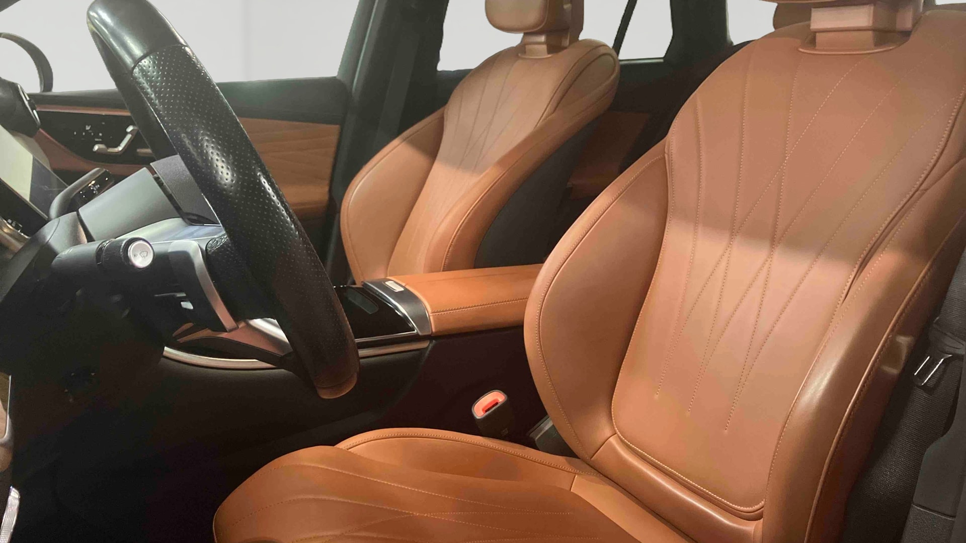 Mercedes-Benz GLC 400 e 9G-Tronic 4Matic AMG Line — Siège conducteur