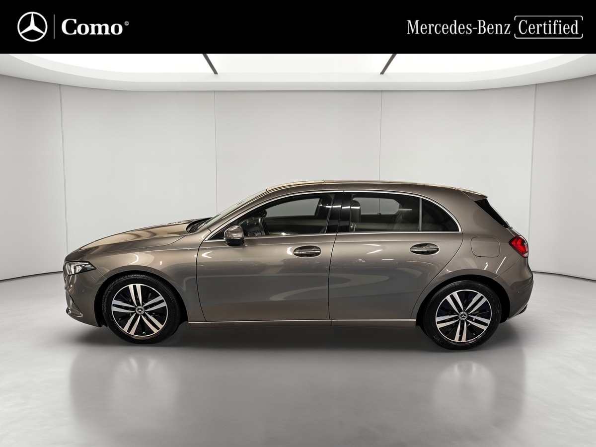 Mercedes-Benz Classe A 180 d 8G-DCT Progressive Line — Profil gauche