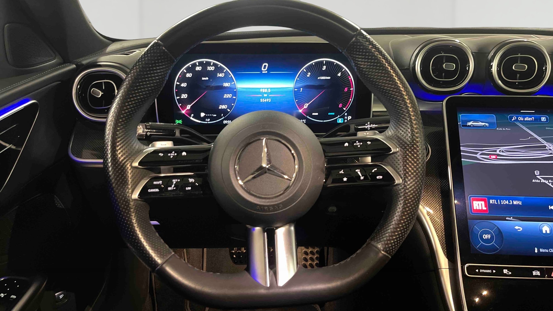 Mercedes-Benz Classe C 200 d 9G-Tronic AMG Line — Poste de pilotage