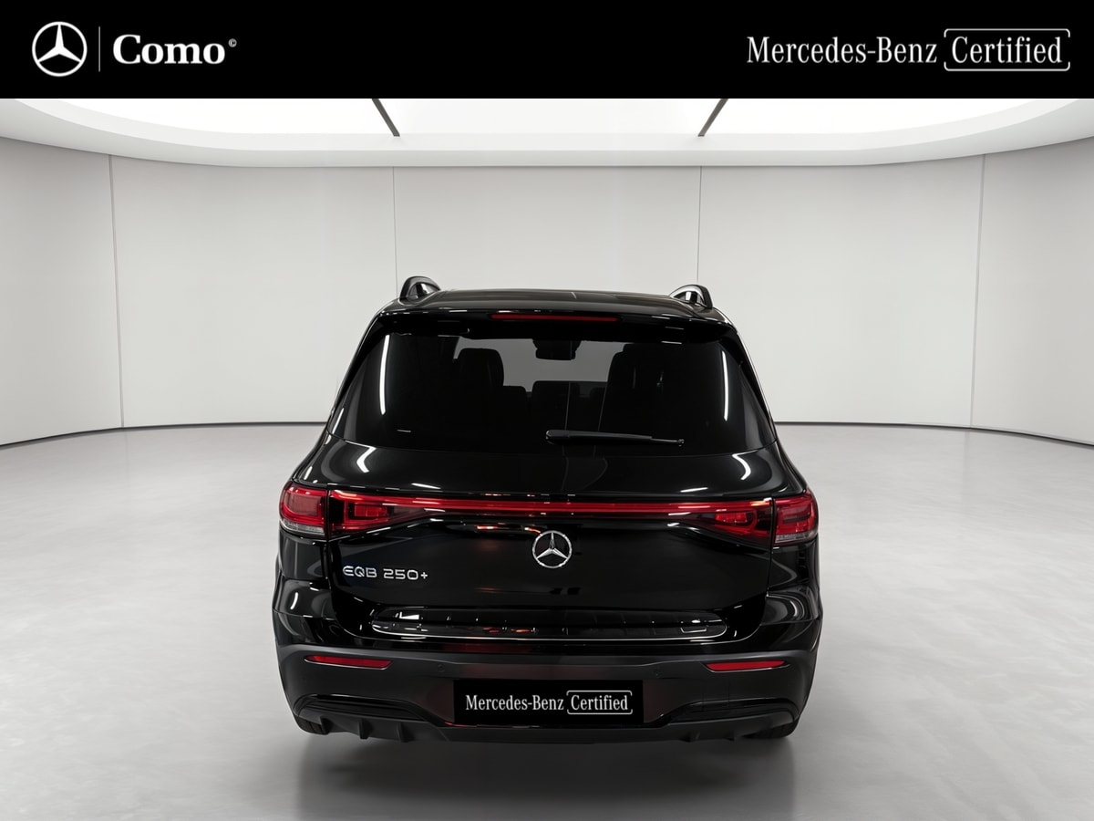 Mercedes-Benz EQB 250+ AMG Line — Face arrière
