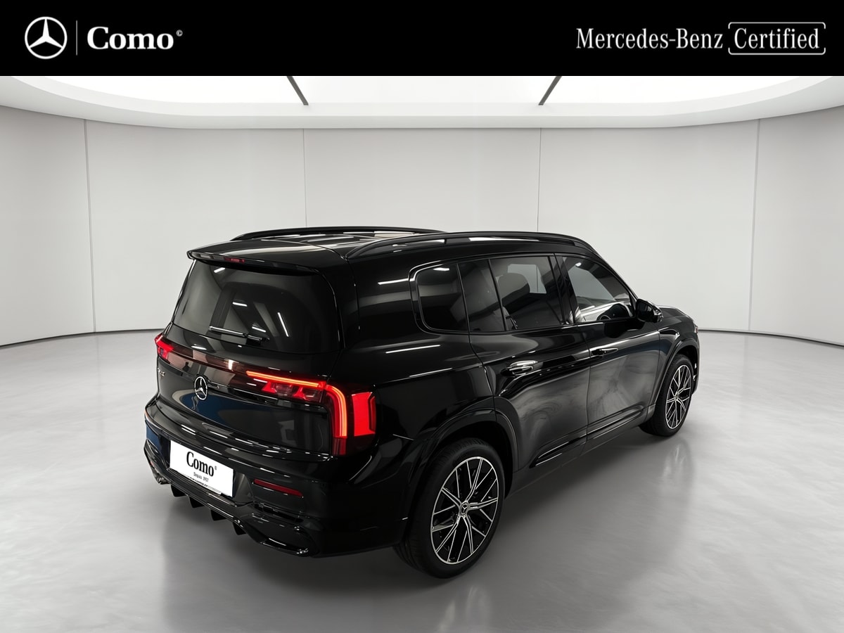 Mercedes-Benz GLB 220 Business Line Executive — 3/4 arrière droit