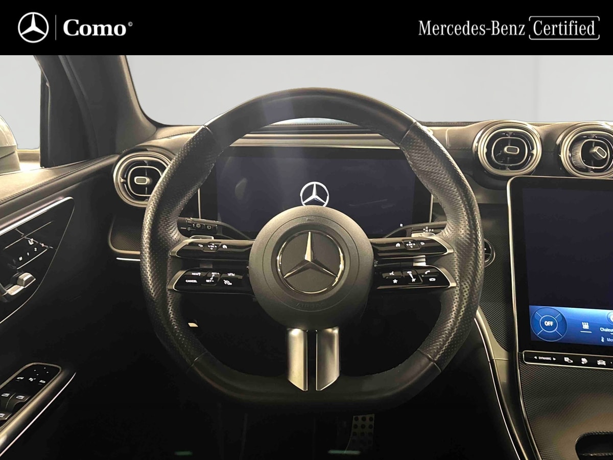 Mercedes-Benz GLC 300 e 9G-Tronic 4Matic AMG Line — Poste de pilotage
