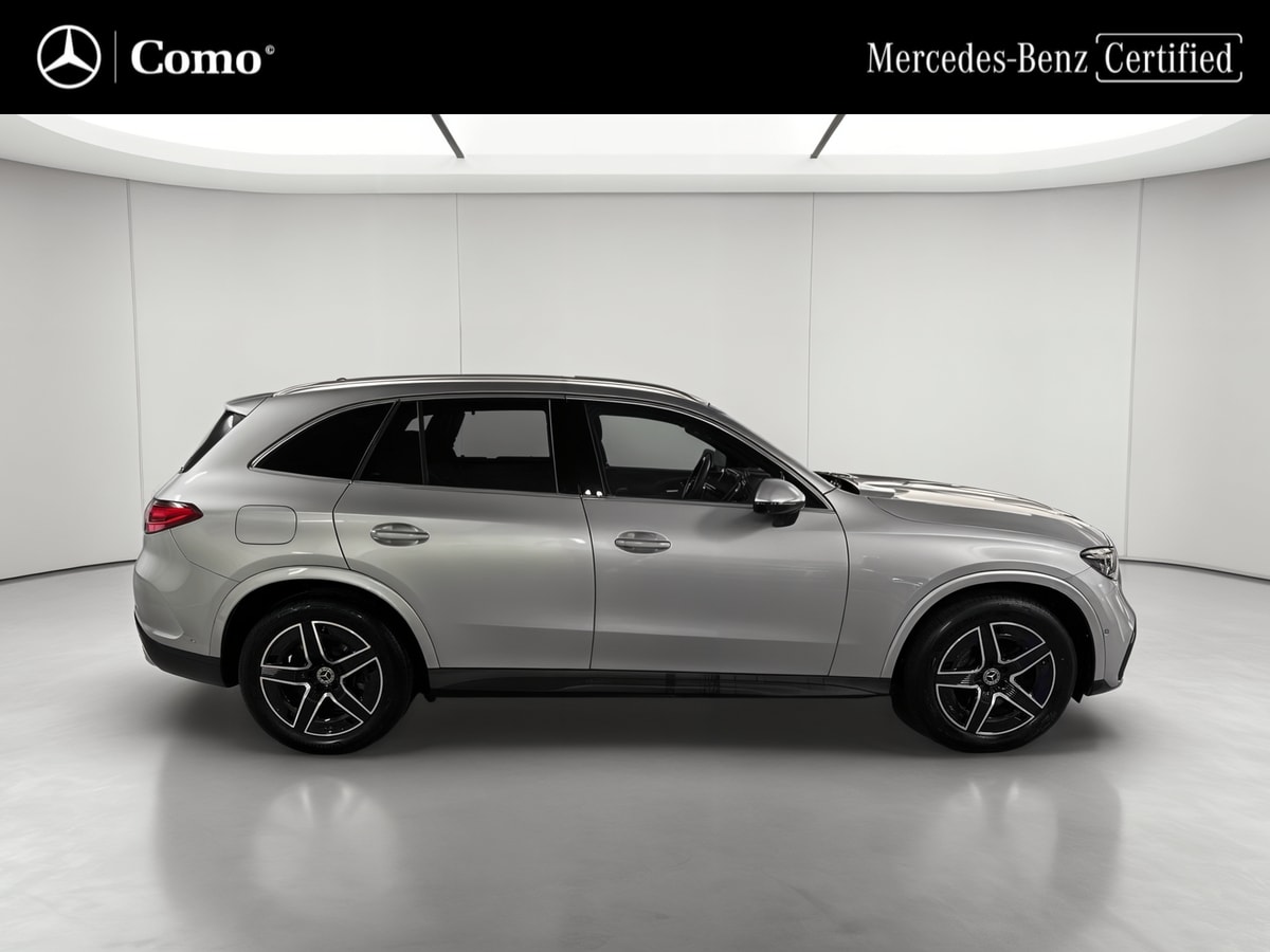 Mercedes-Benz GLC 300 e 9G-Tronic 4Matic AMG Line — Profil droit