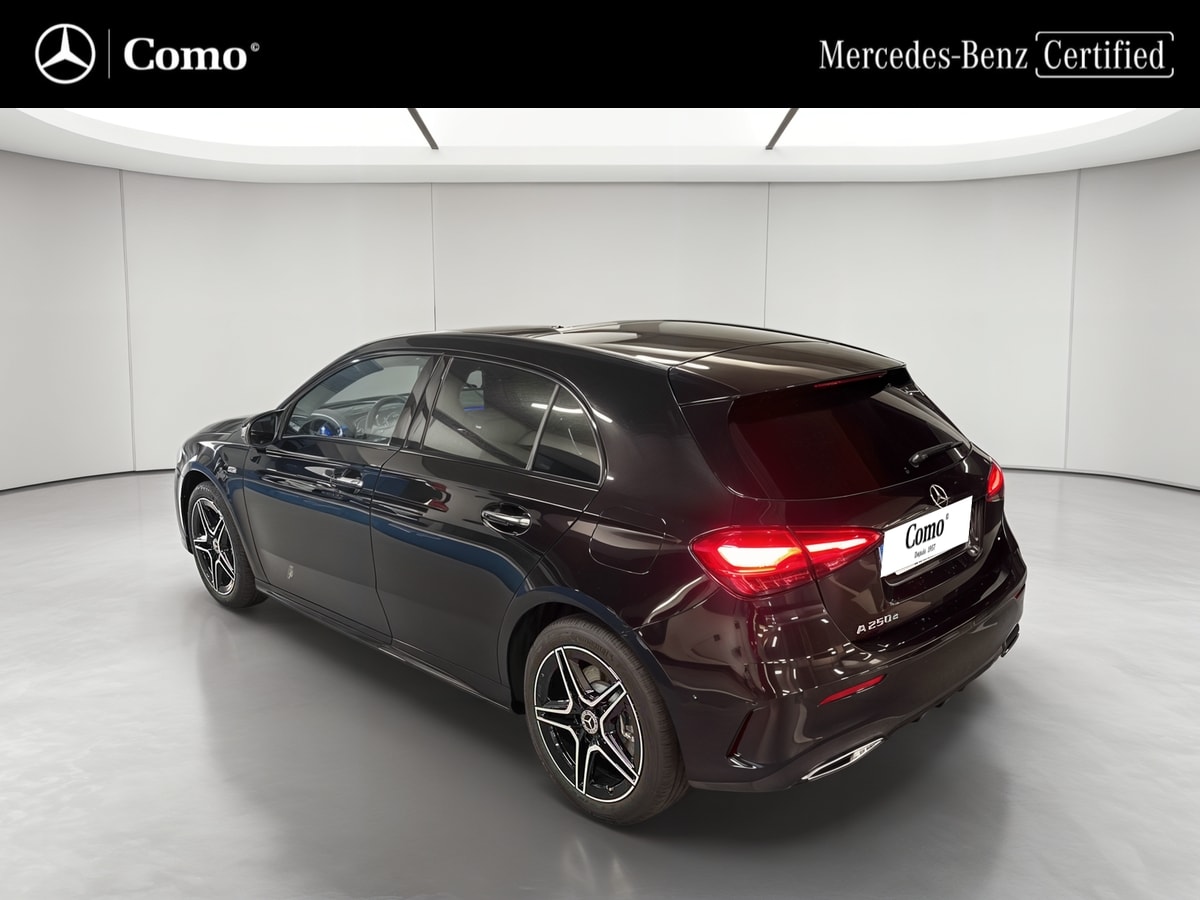 Mercedes-Benz Classe A 250 e Hybrid EQ AMG Line — 3/4 arrière gauche