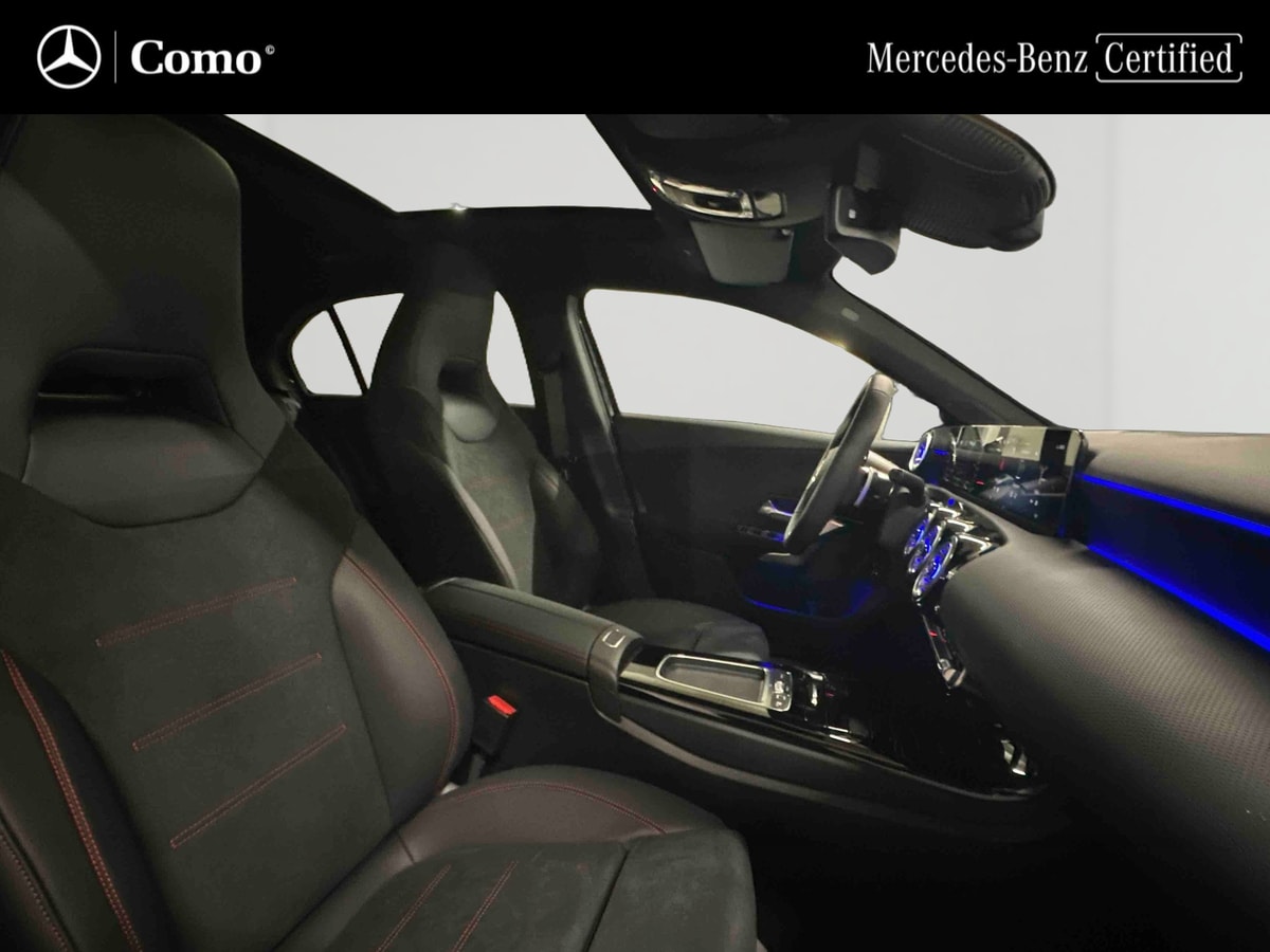 Mercedes-Benz Classe A 250 e Hybrid EQ AMG Line — Poste de pilotage