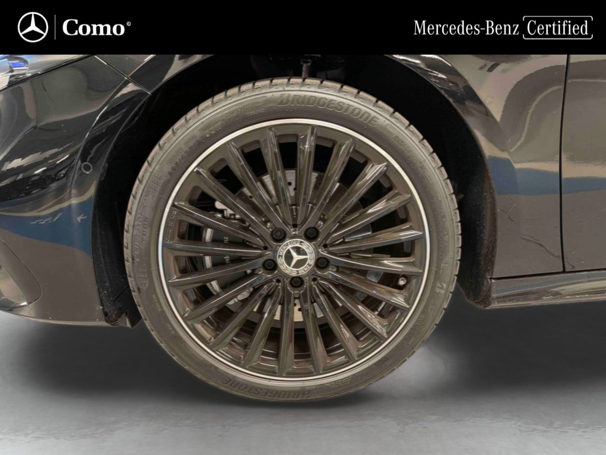 Mercedes-Benz Classe A 250 e Hybrid EQ AMG Line — Pneu avant gauche