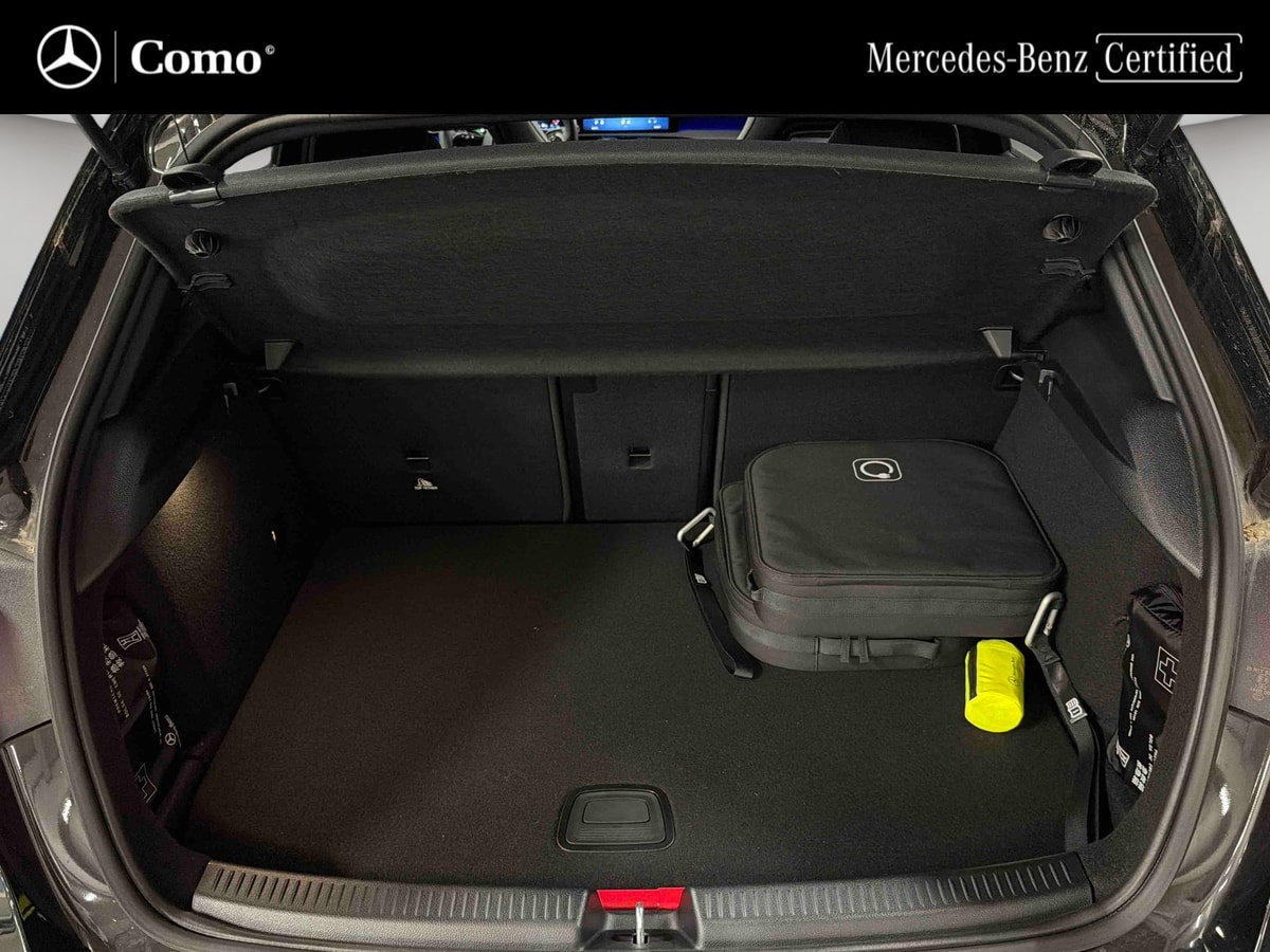 Mercedes-Benz Classe A 250 e Hybrid EQ AMG Line — Coffre