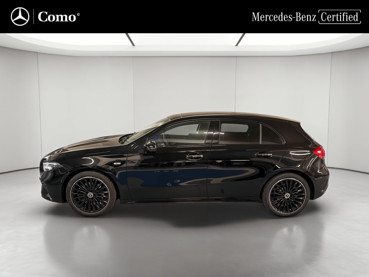 Mercedes-Benz Classe A 250 e Hybrid EQ AMG Line — Profil gauche