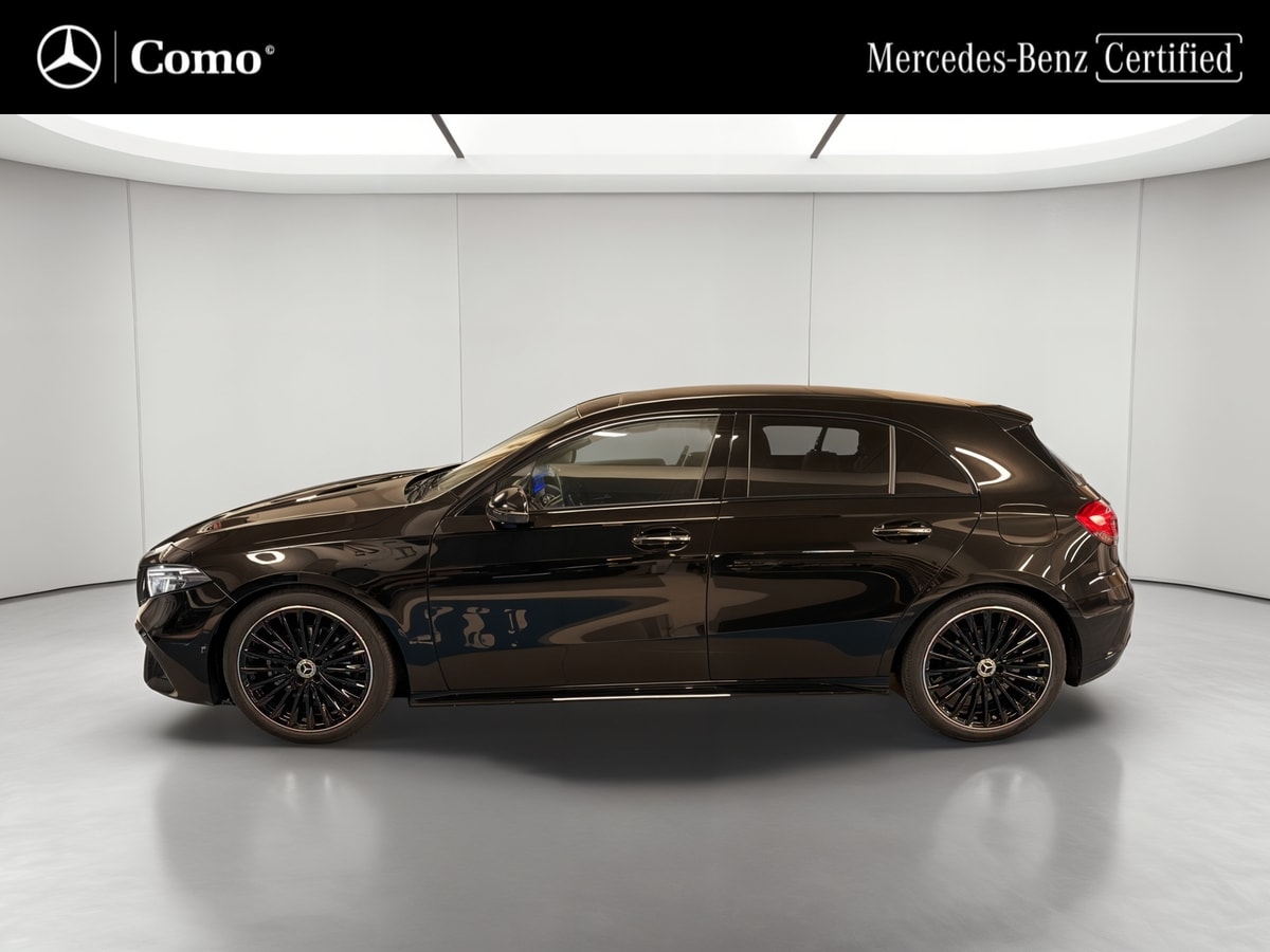 Mercedes-Benz Classe A 200 d AMG Line — Profil gauche
