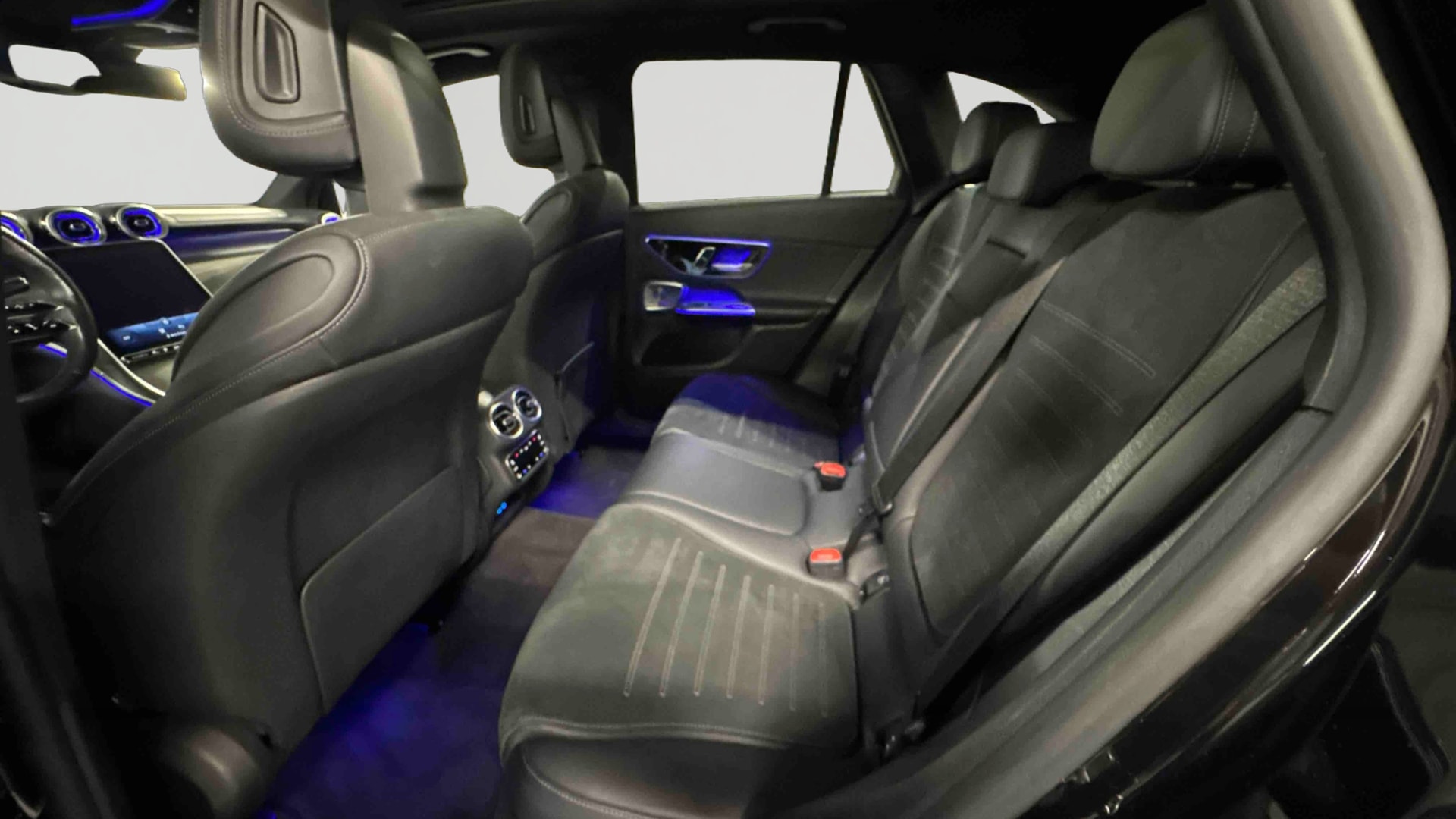 Mercedes-Benz GLC 300 e 9G-Tronic 4Matic AMG Line — Siège arrière gauche