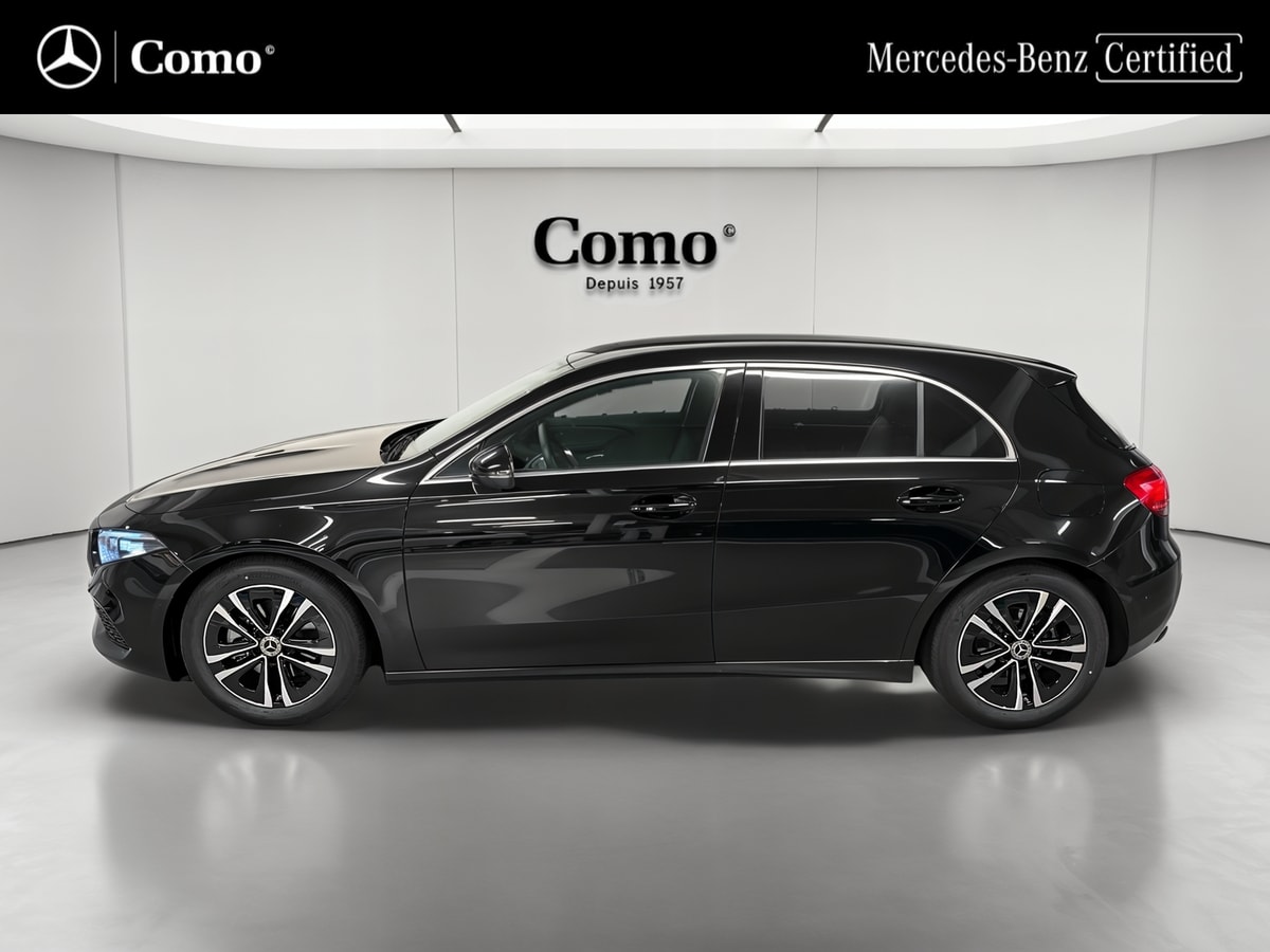 Mercedes-Benz Classe A 180 Business Line — Profil gauche