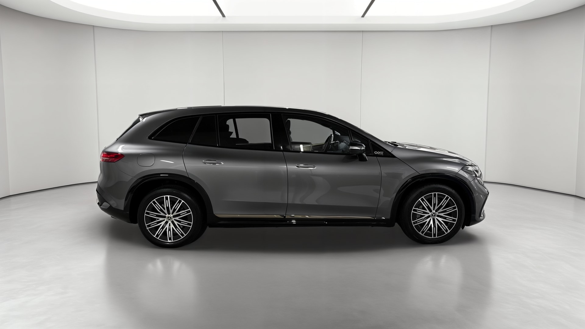 Mercedes-Benz EQS SUV 580 4Matic AMG Line — Profil droit